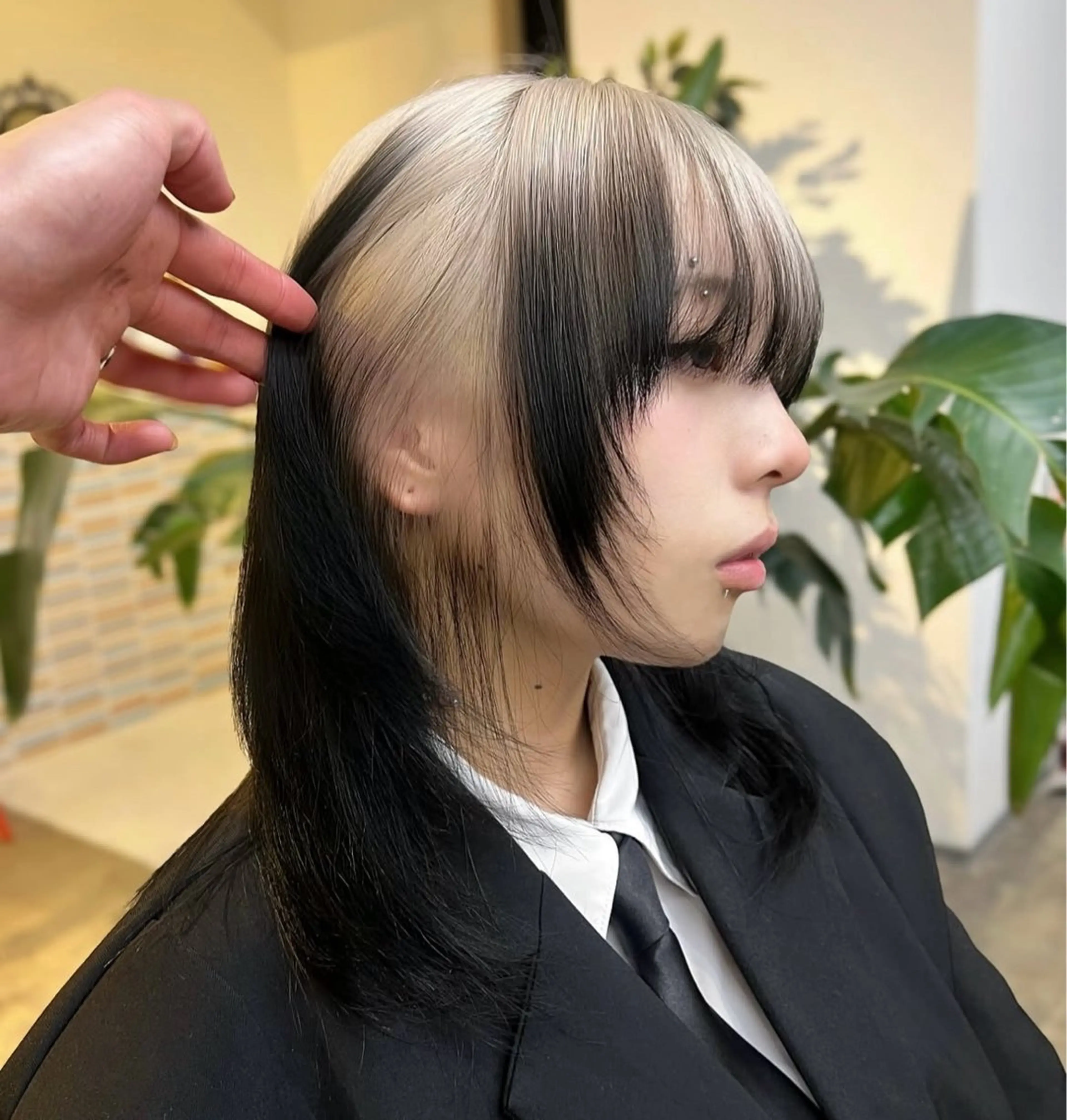 ミディアム カラー ヘアアレンジ ヘアカラー 春名 美歩のヘアスタイル