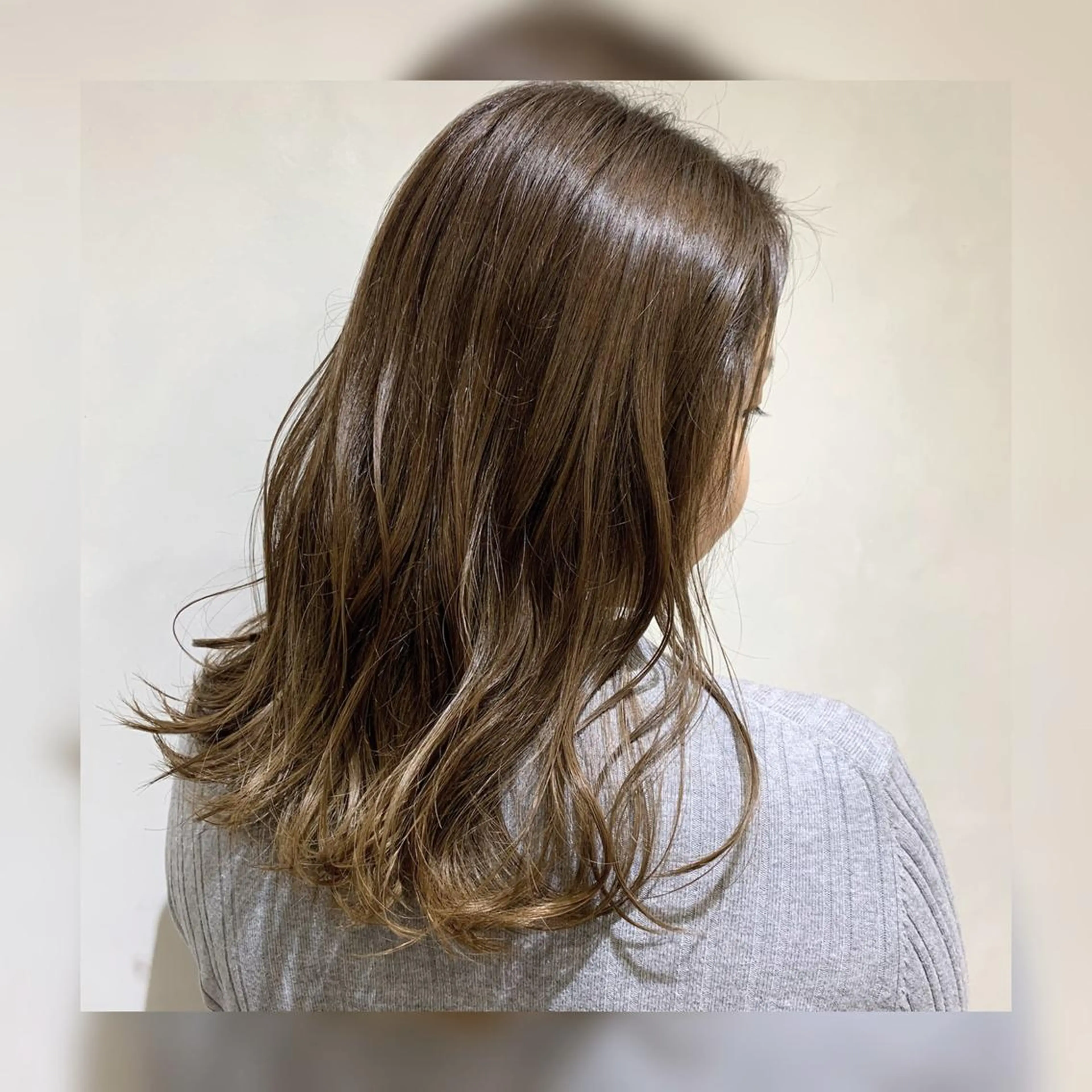 セミロング カラー TriumpH天王寺店【ミルボンAujua認定サロン】所属・SAKI🐈⬛【 HAPPY届けます】のヘアスタイル