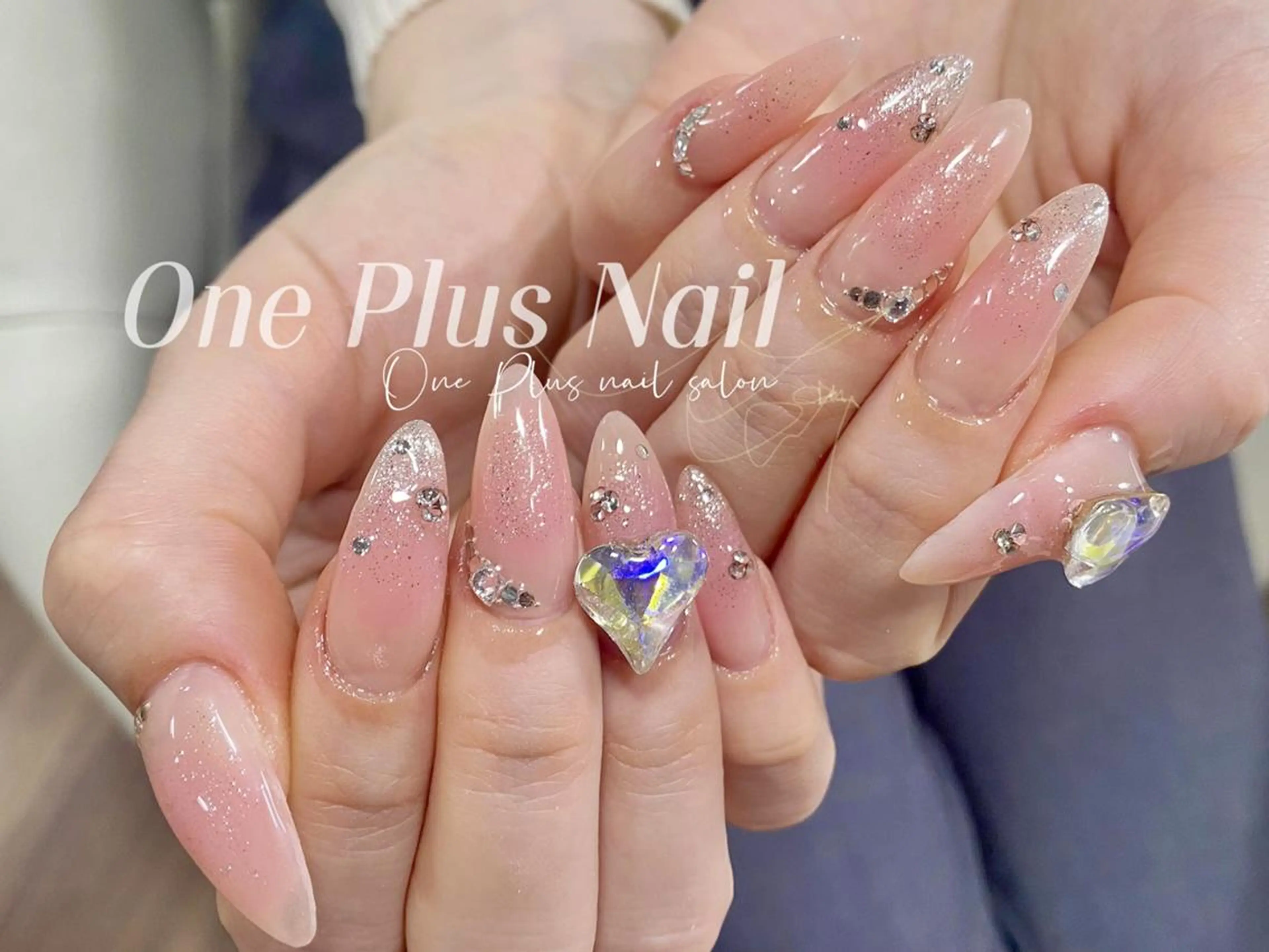 ネイル チークネイル ハート キラキラネイル 持ち込み 春ネイル One Plus Nail Salonのネイルデザイン