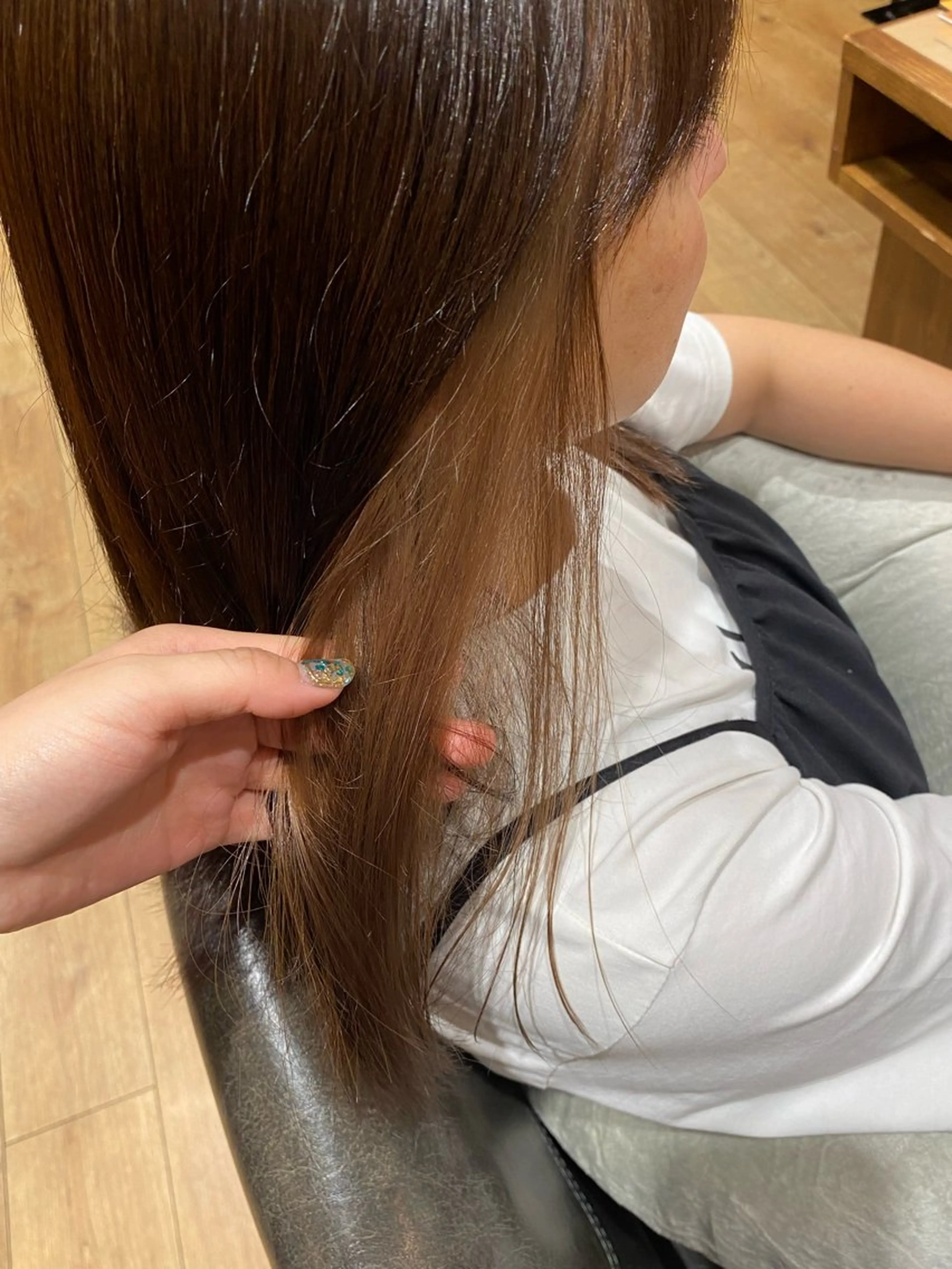 ロング カラー ベージュカラー イヤリングカラー ミルクティーベージュ 暖色系カラー まおのヘアスタイル