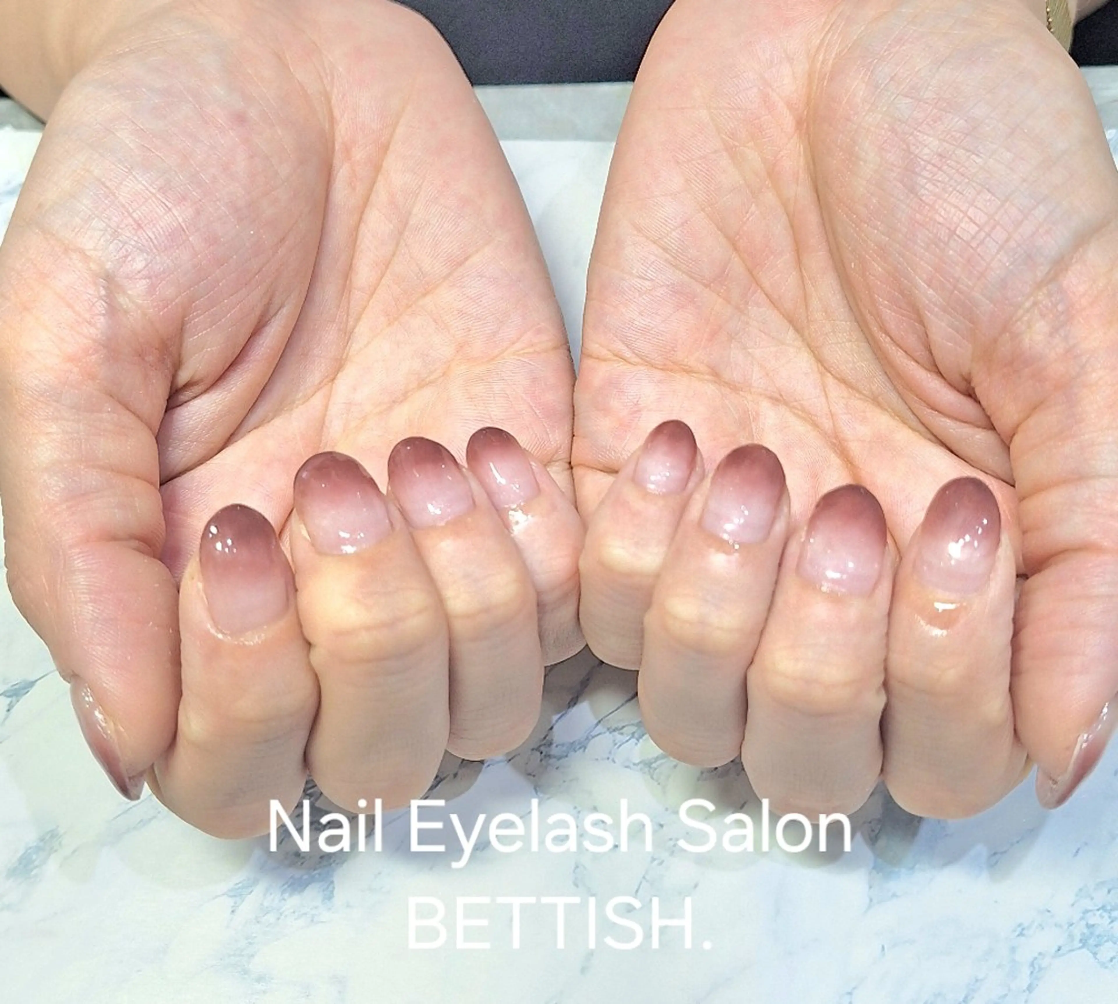ネイル グラデーション ハンドネイル BETTISH　 　AIRIのネイルデザイン