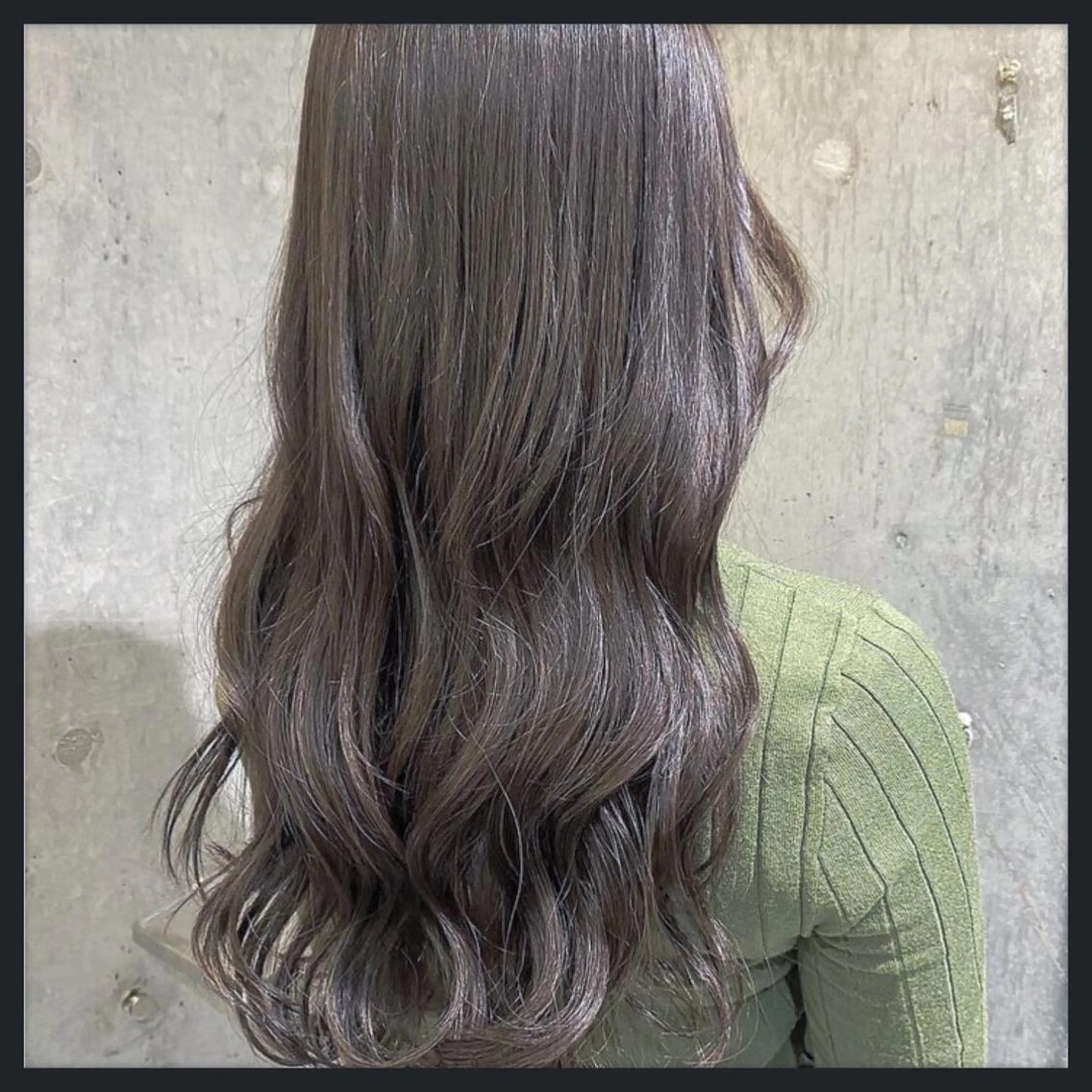 ロング カラー パーマ ヘアアレンジ メンズ キッズ ネイル マツエク・マツパ アイブロウ ヘアカラー トリートメント ヘアセット 🍁髪質改善🉐割✨ 🤎“ever”🤎のヘアスタイル