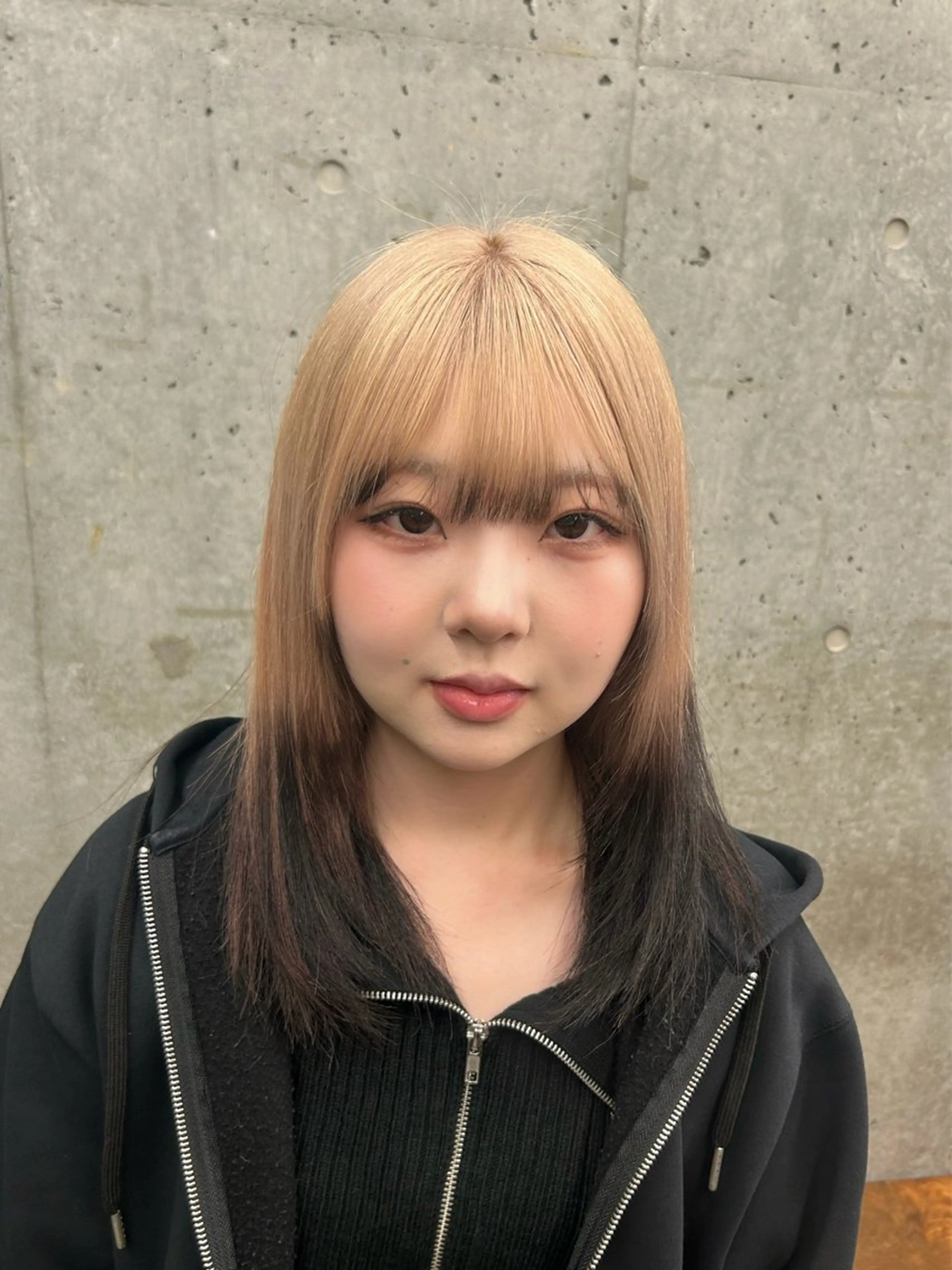 セミロング ヘアカラー トリートメント 💎ハイトーン／韓国 style💜あかねのヘアスタイル