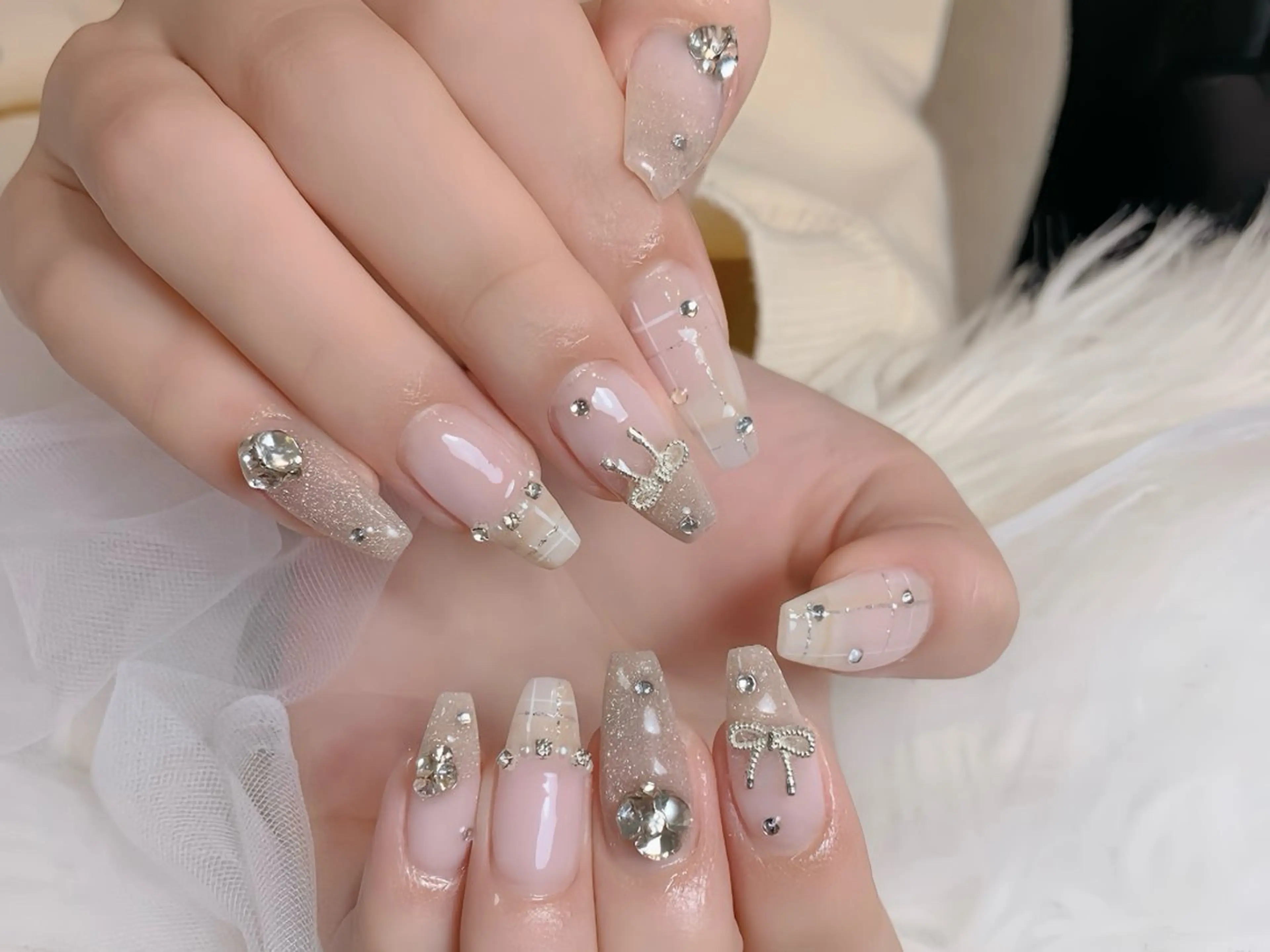 ネイル ボルドー ブラウン チークネイル ドット フットネイル ハンドネイル Julli nail所属・Julli ジュリのネイルデザイン