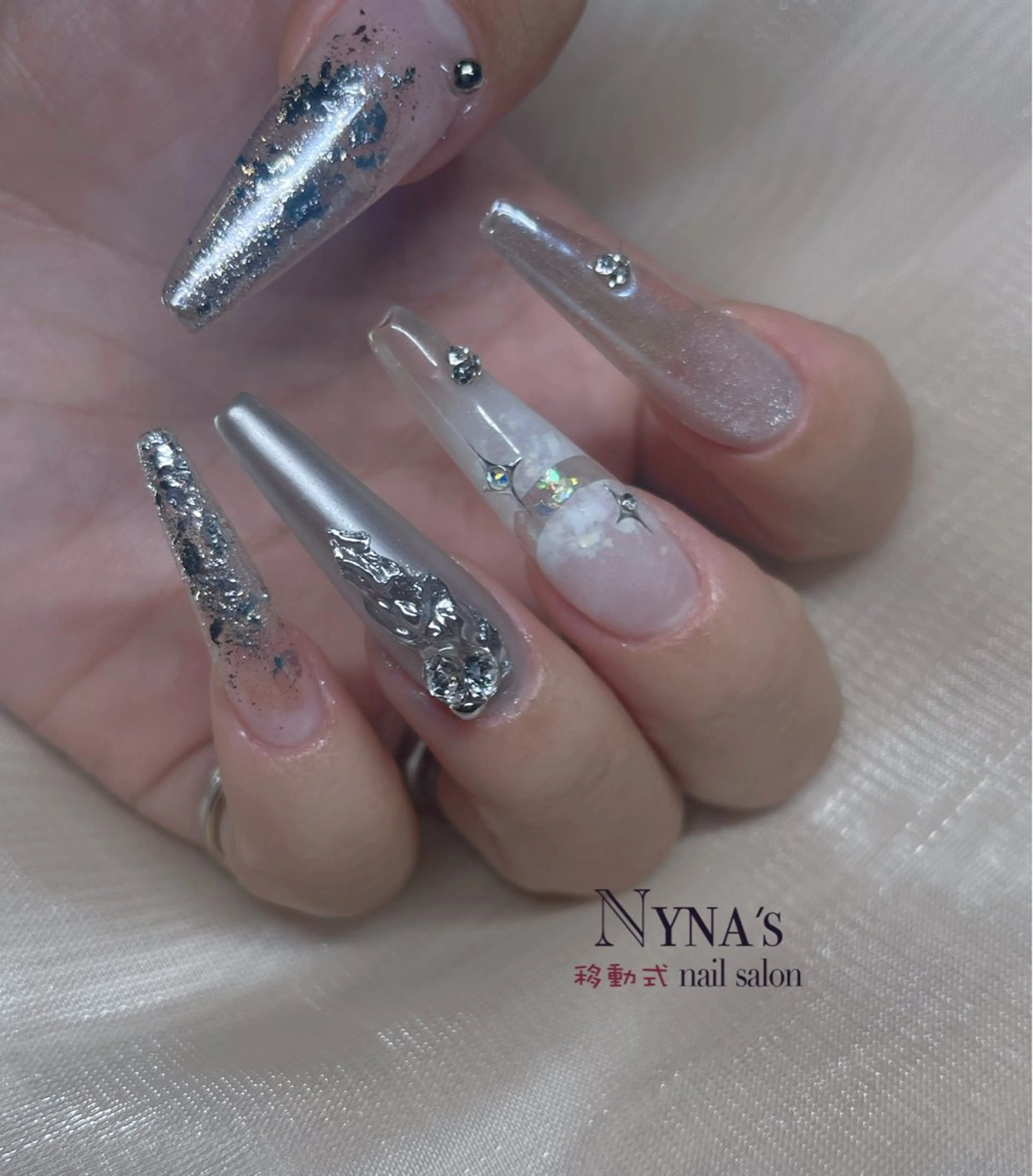ネイル ハンドネイル 長さ出し専門 nynaのネイルデザイン