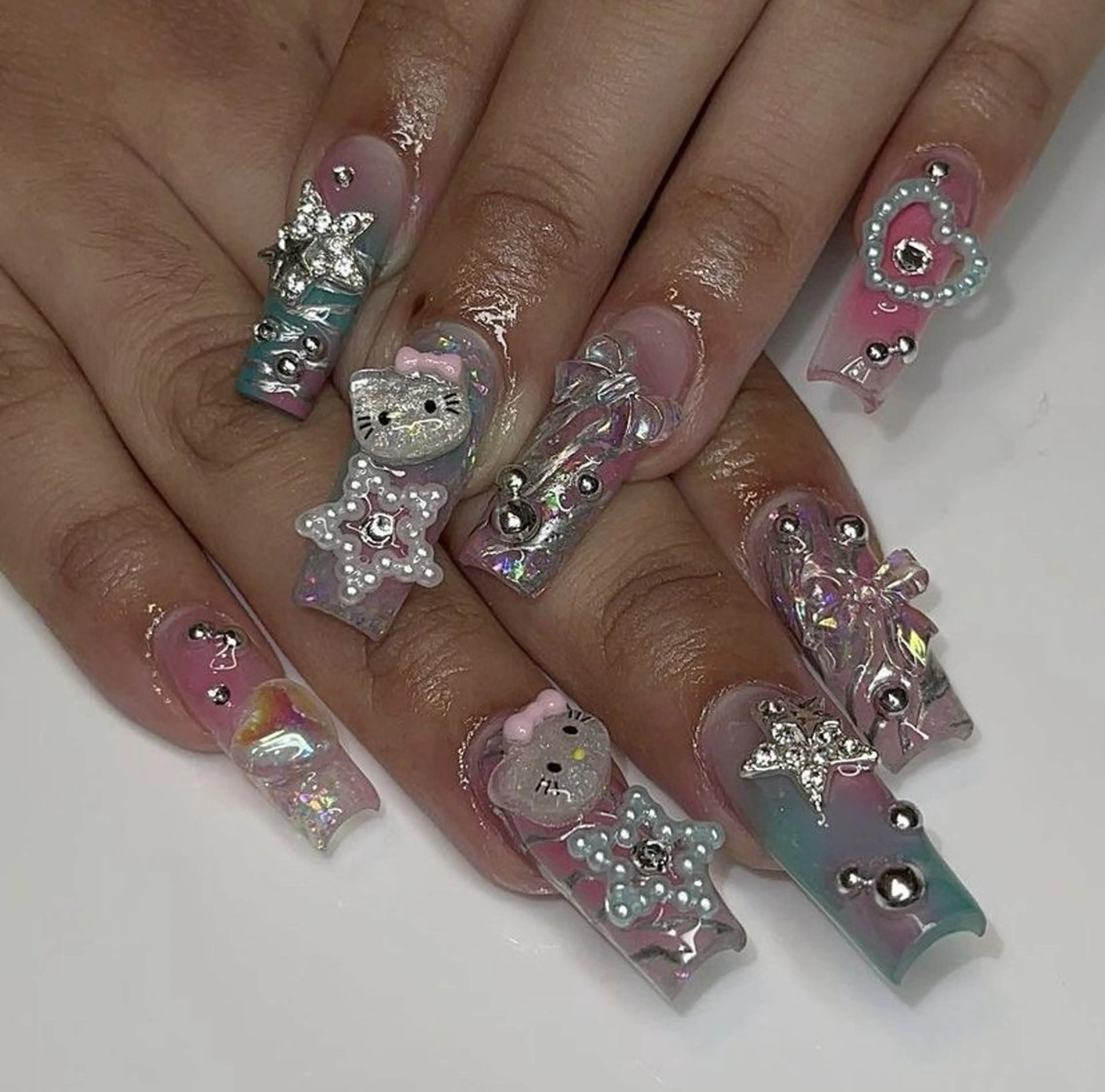 ネイル チークネイル クリアネイル ガーリー キラキラネイル 韓国ネイル ハンドネイル Ume Nail Studioのネイルデザイン