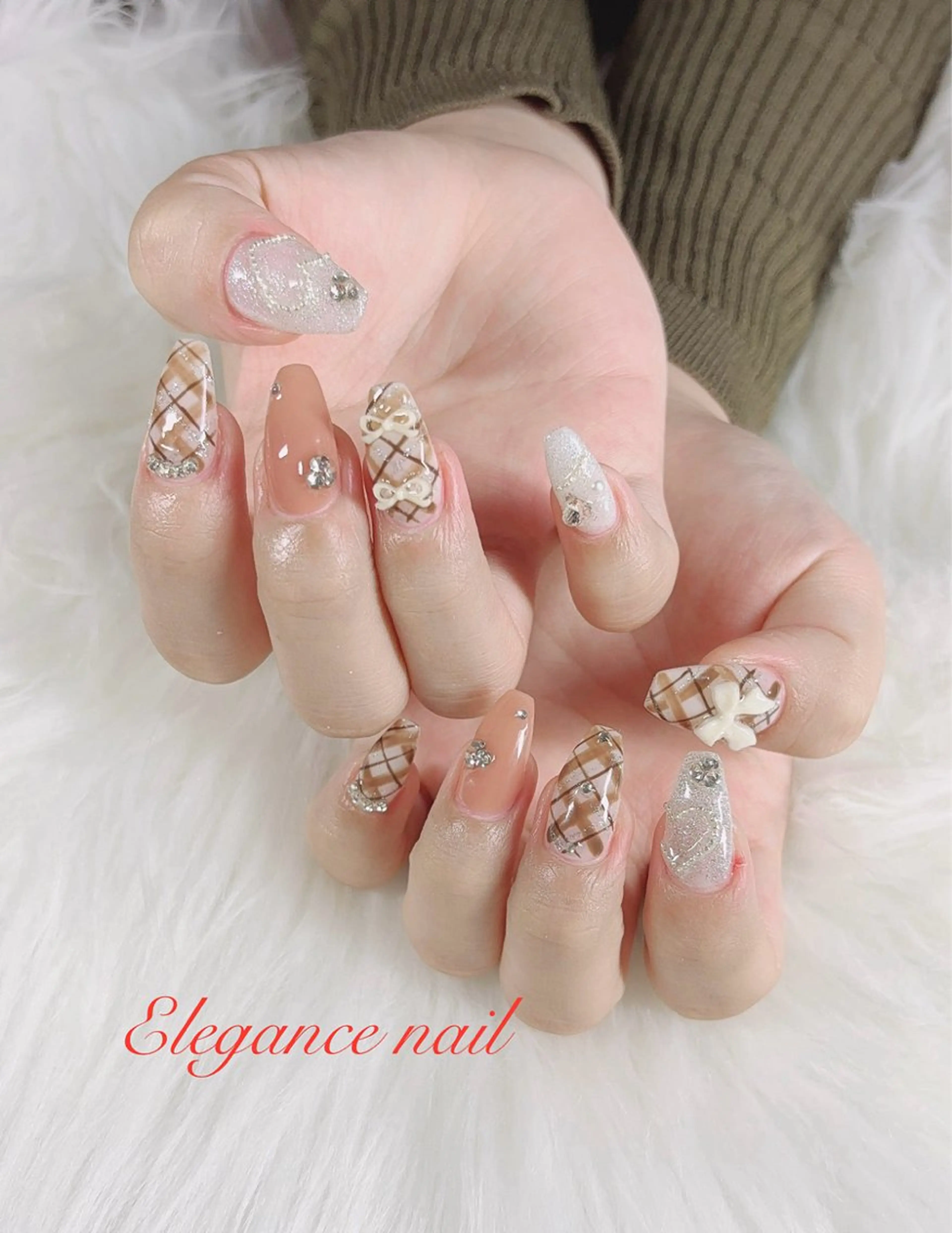 ネイル Elegance Nail所属・Elegance Nail本厚木店舗のネイルデザイン