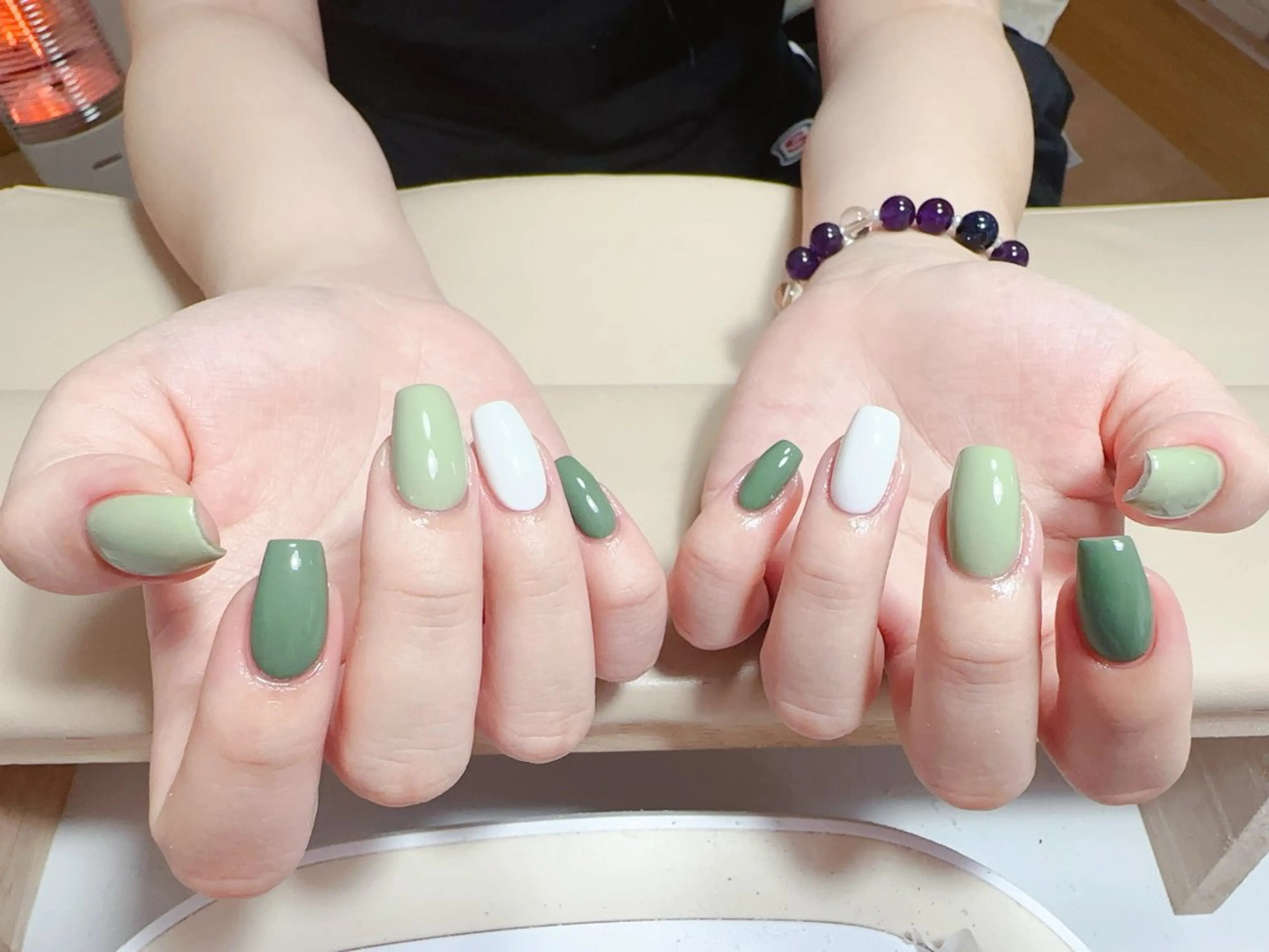 ネイル ハンドネイル NAIL CIRCLESのネイルデザイン
