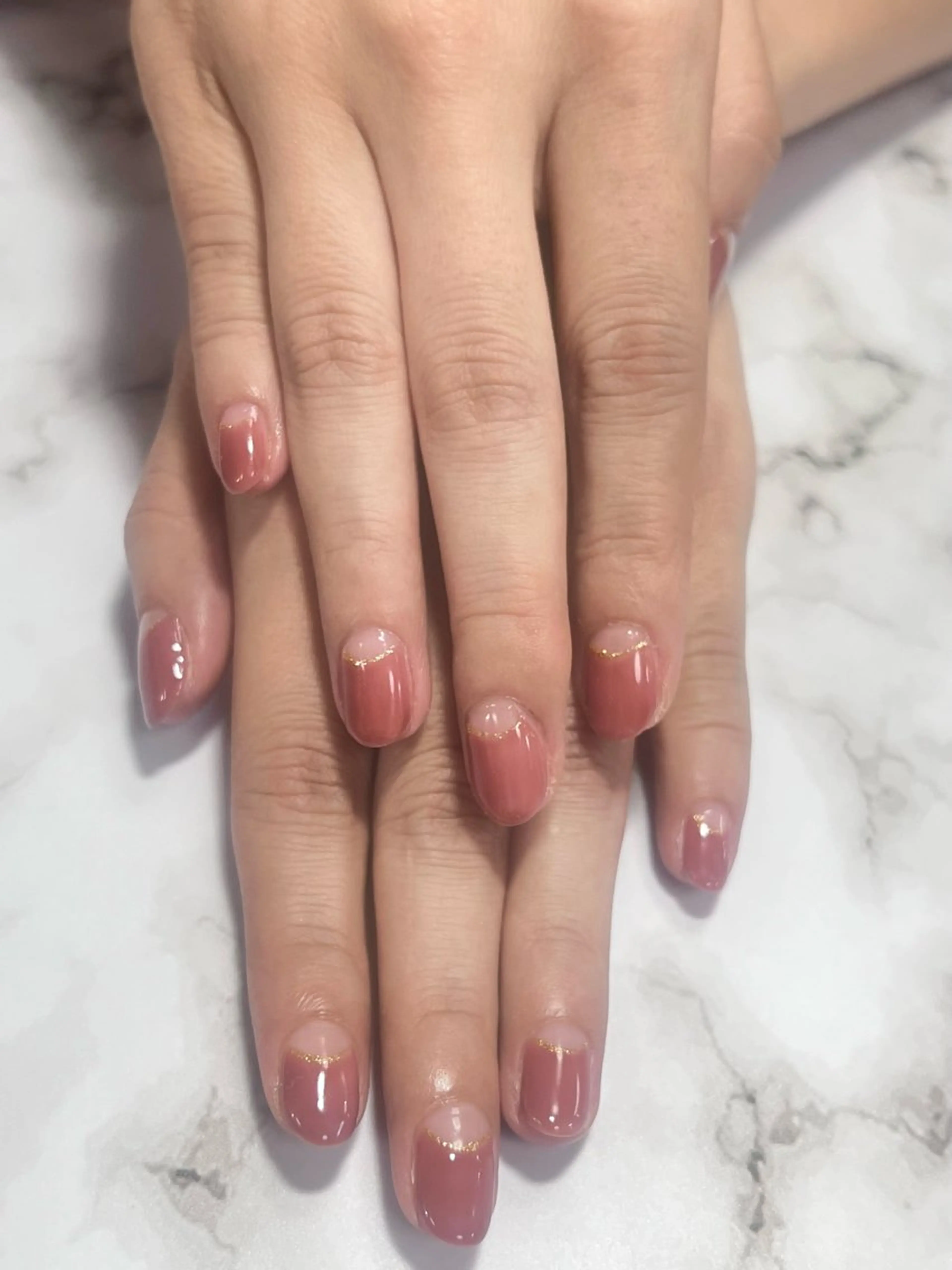 ネイル フレンチネイル ラメ(グリッター) 逆フレンチ 自由が丘サロン AYAME💅のネイルデザイン
