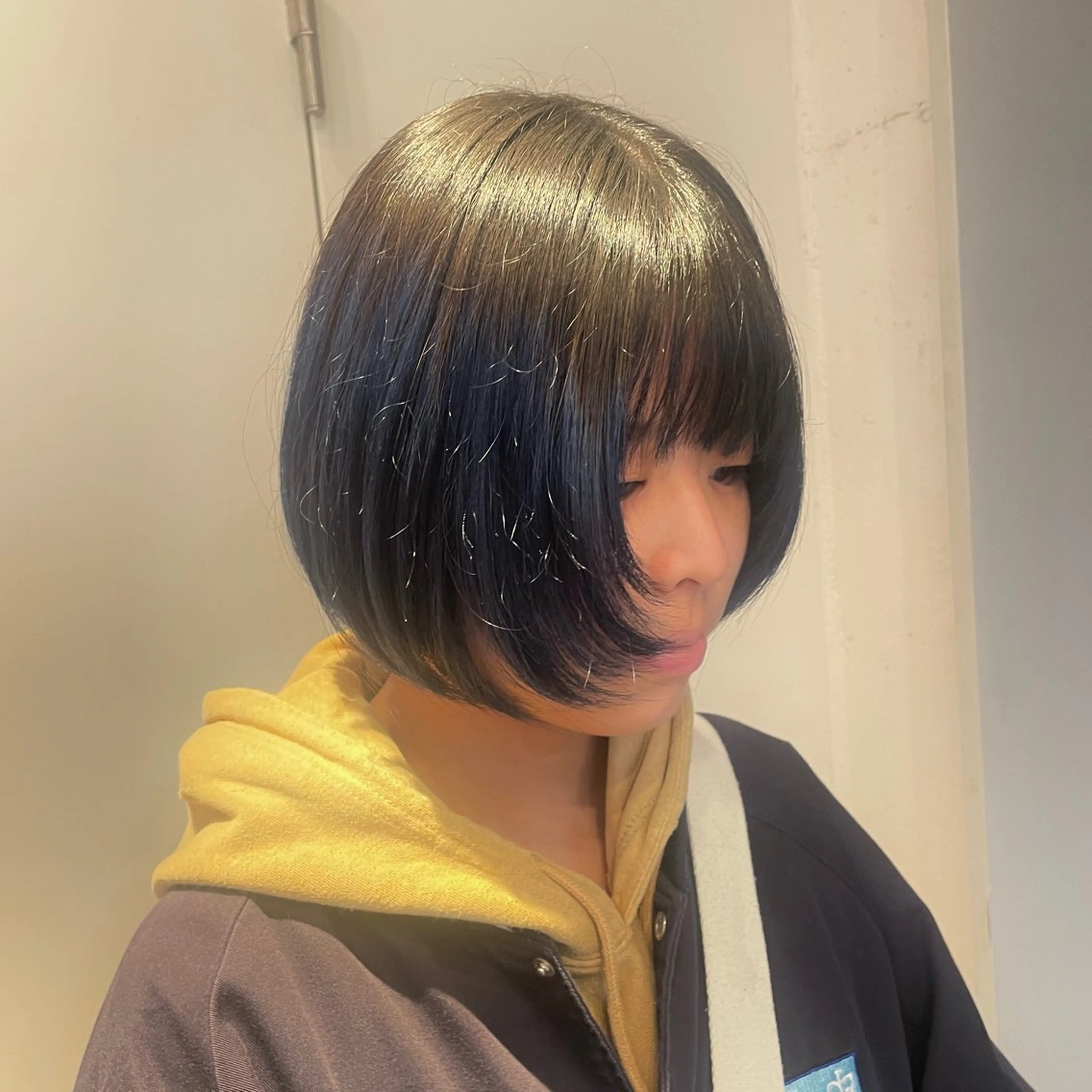 ミディアム カラー RIN／韓国ヘア レイヤーカットのヘアスタイル