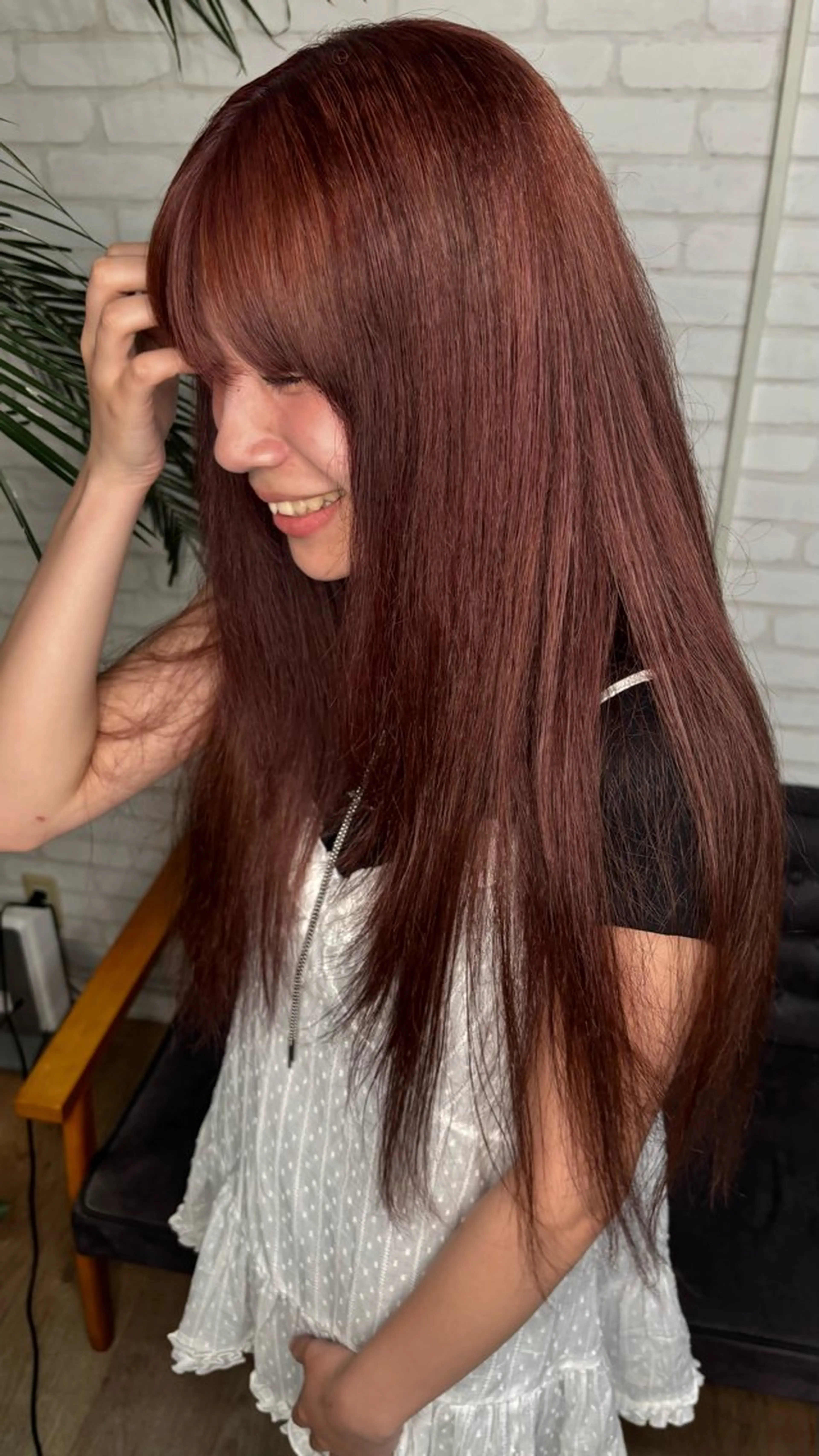 カラー 廣田 真依のヘアスタイル