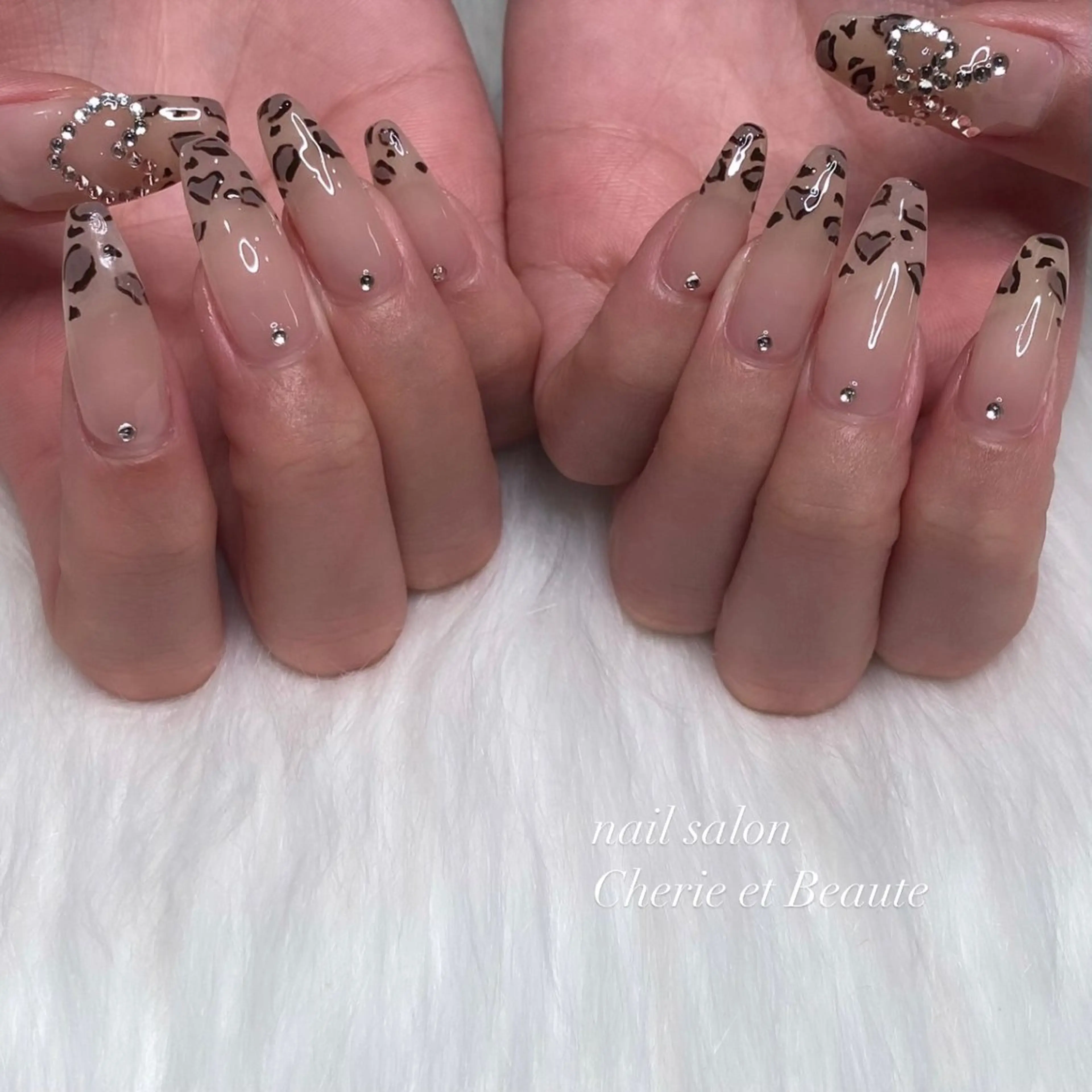 ネイル ハンドネイル nail salon  Cherie et Beaute所属・nail salon シェリーのネイルデザイン