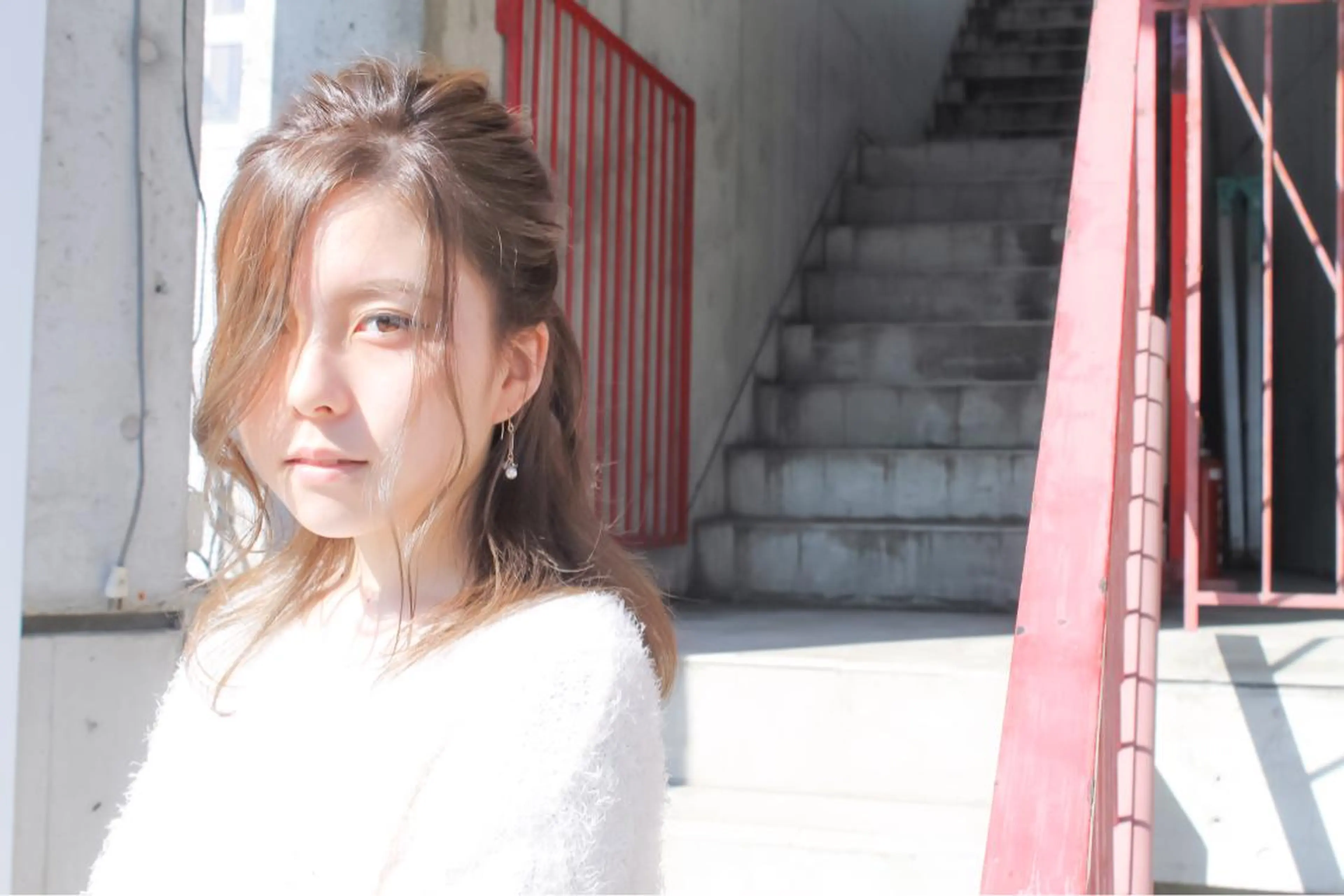 セミロング カラー ヘアアレンジ アッシュ アッシュグレー アッシュグレージュ グレージュ HAIRsalon BONDS所属・山本 佳裕のヘアスタイル