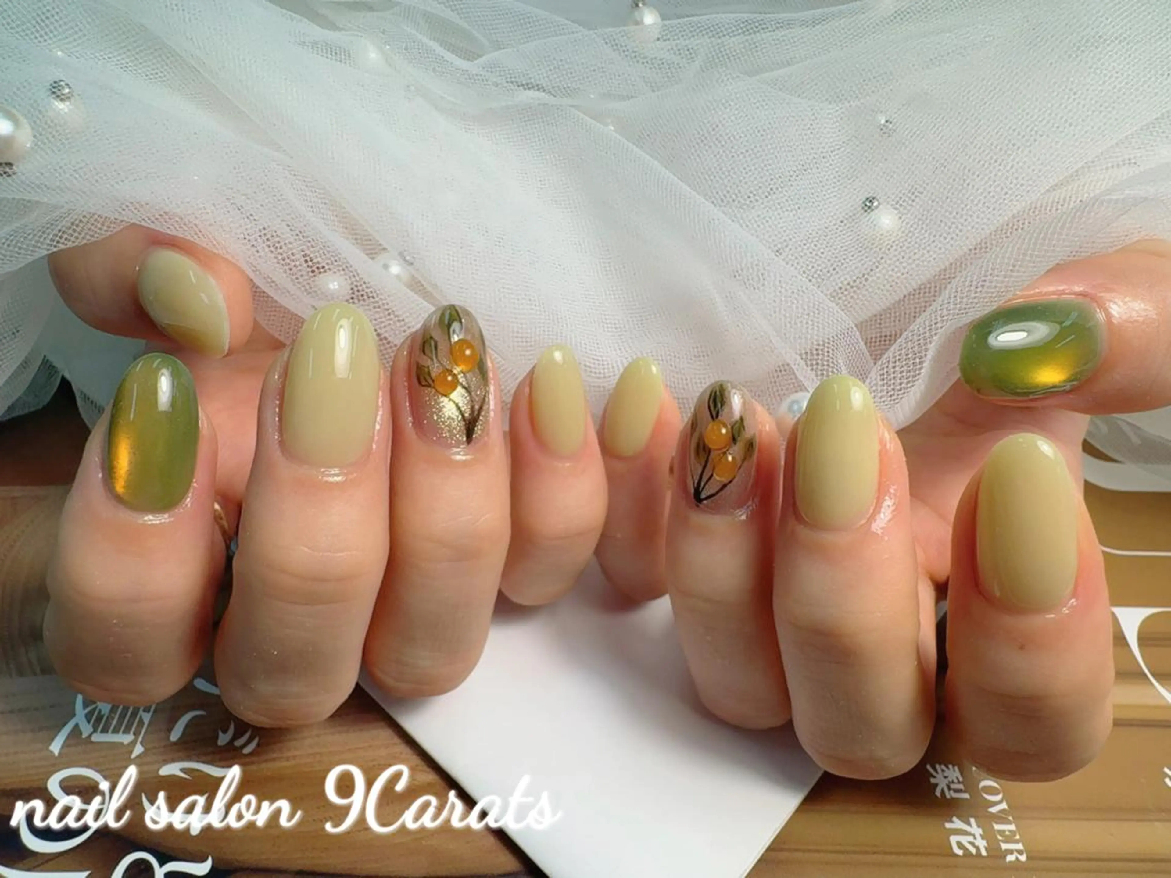 ネイル ハンドネイル ネイルサロン 9Carats神田のネイルデザイン