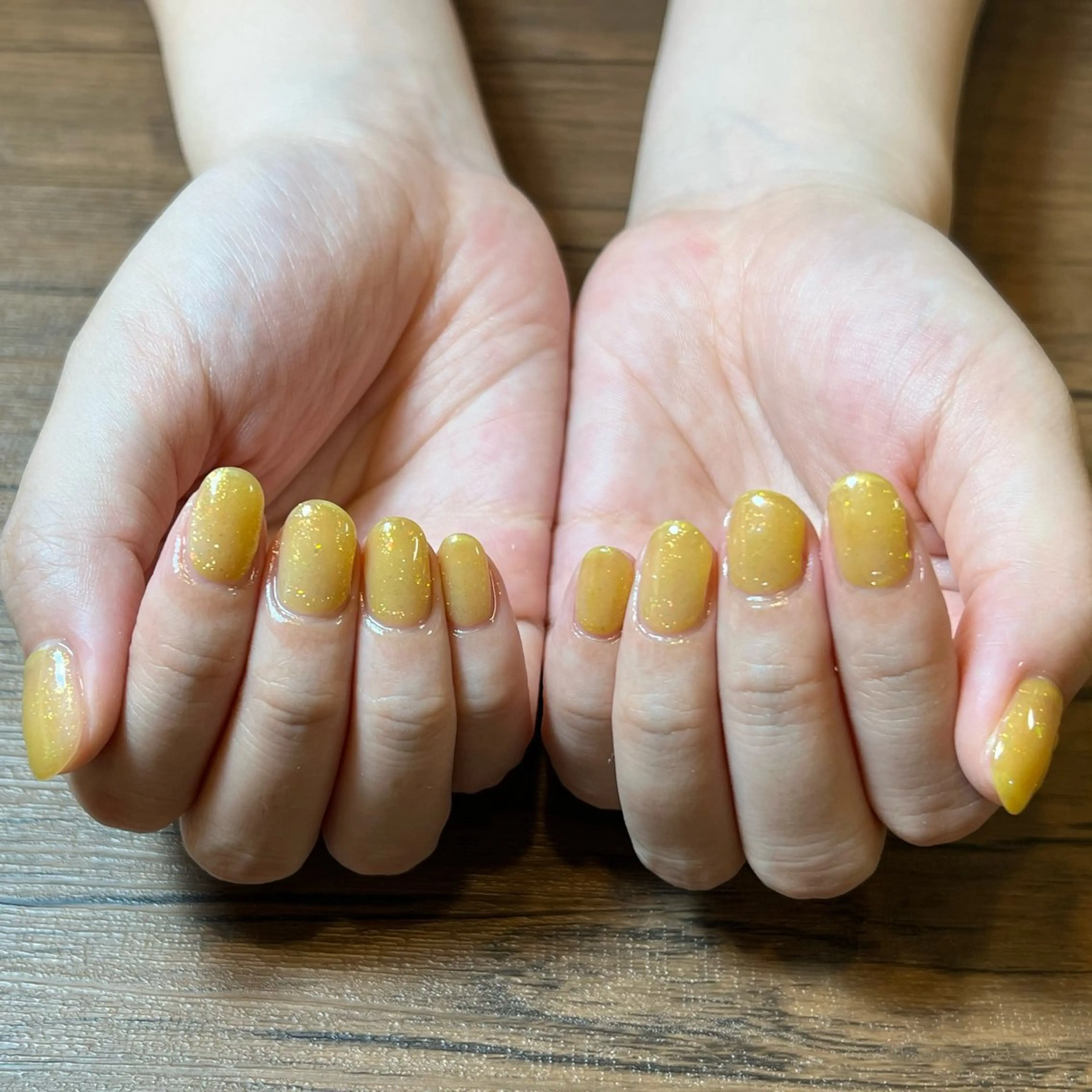 ネイル HENRIETTA NAILSALONのネイルデザイン