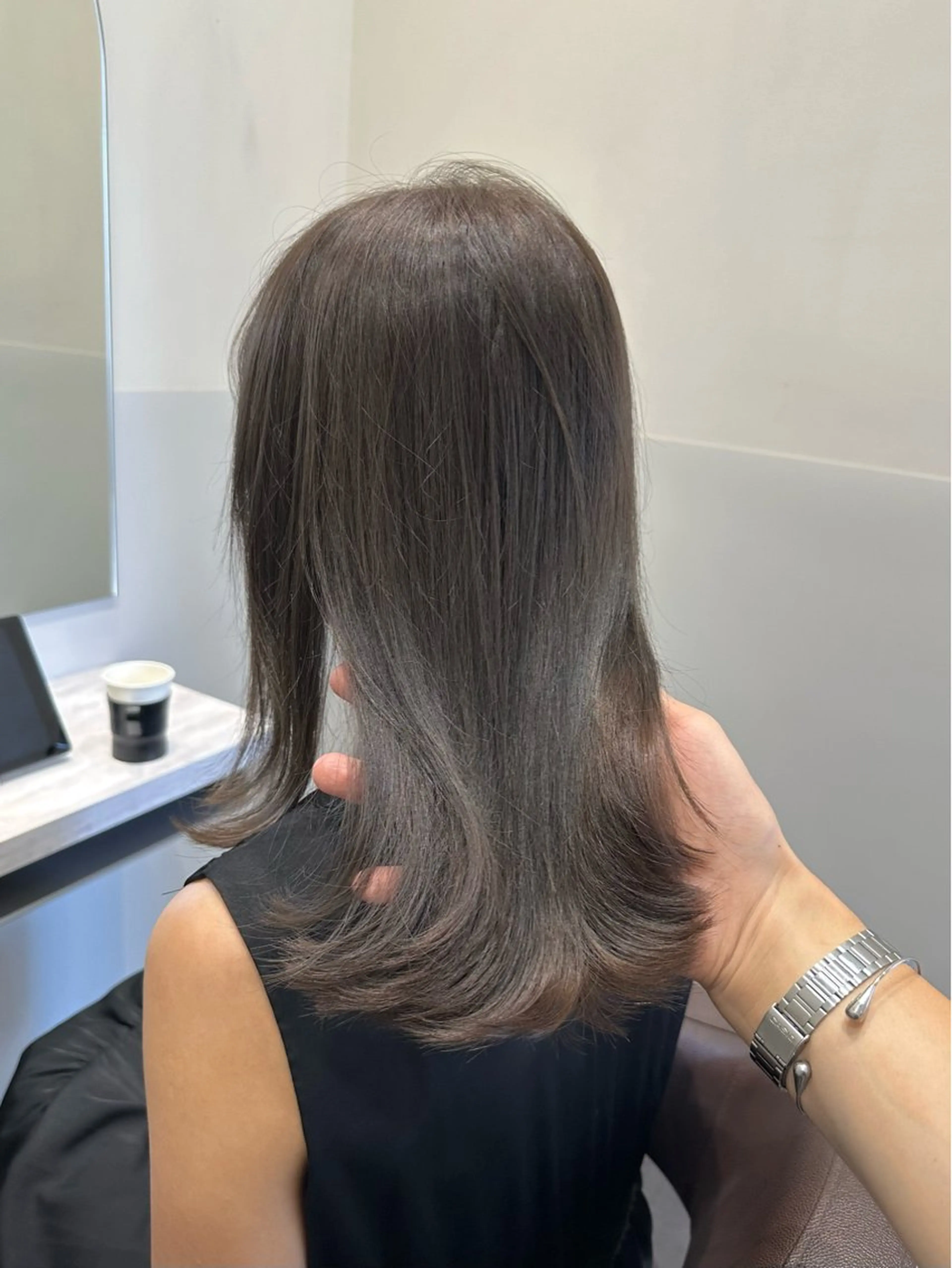 ミディアム カラー ブリーチ グレージュ ブリーチなしカラー LUMO所属・矢野 晃平のヘアスタイル