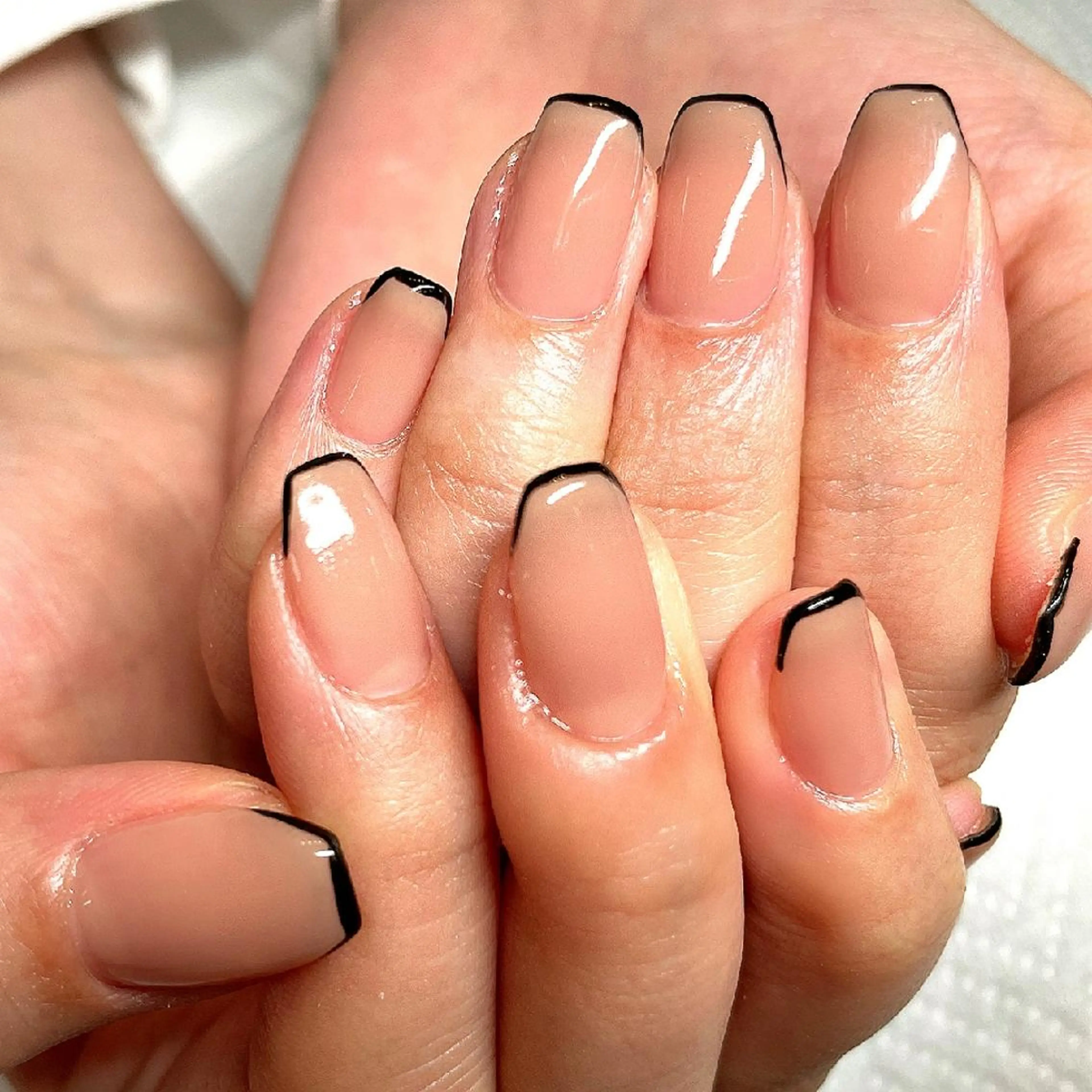 ネイル フレンチネイル ハンドネイル AQUA NAIL所属・AQUA NAILのネイルデザイン