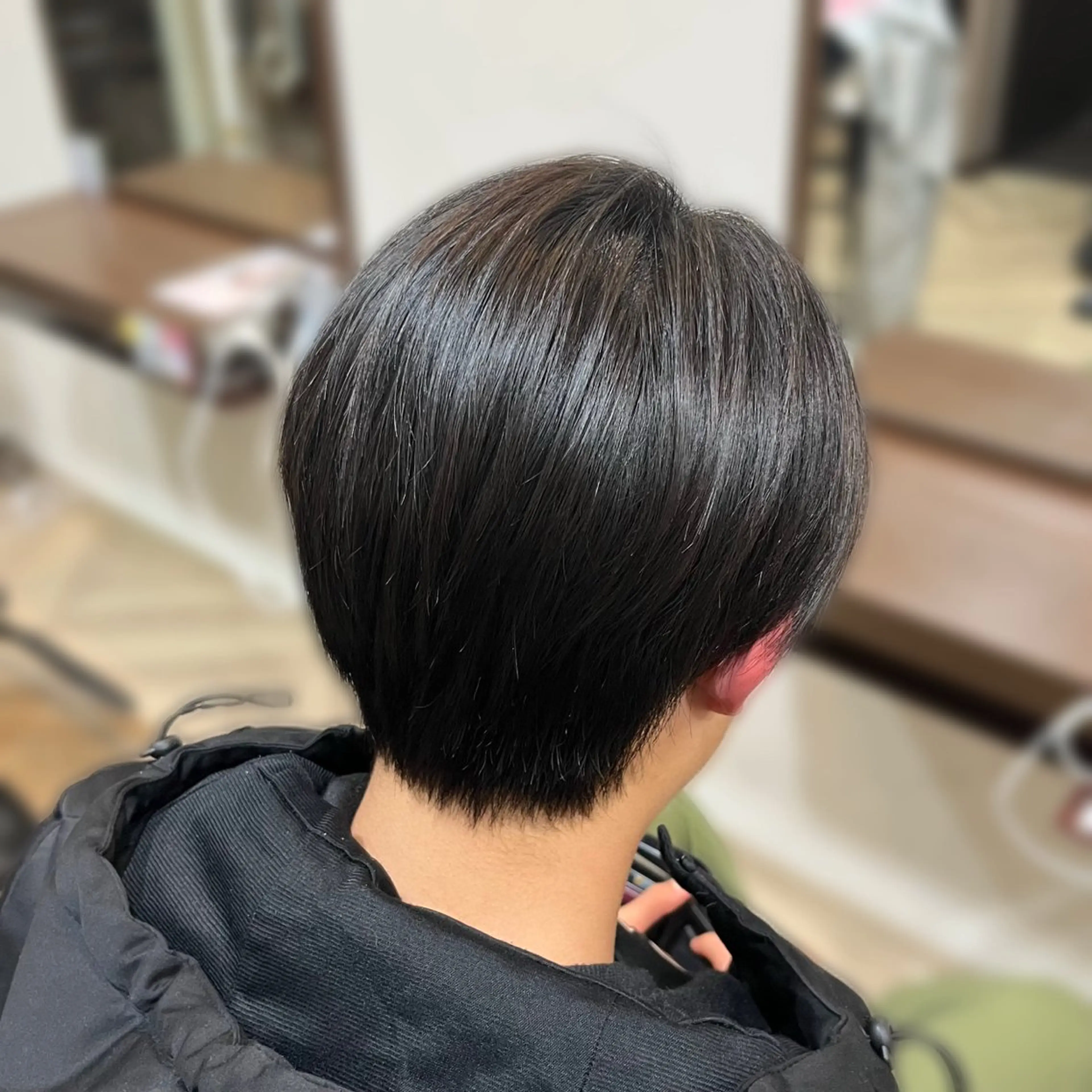 カット［男性モデル募集］の写真
