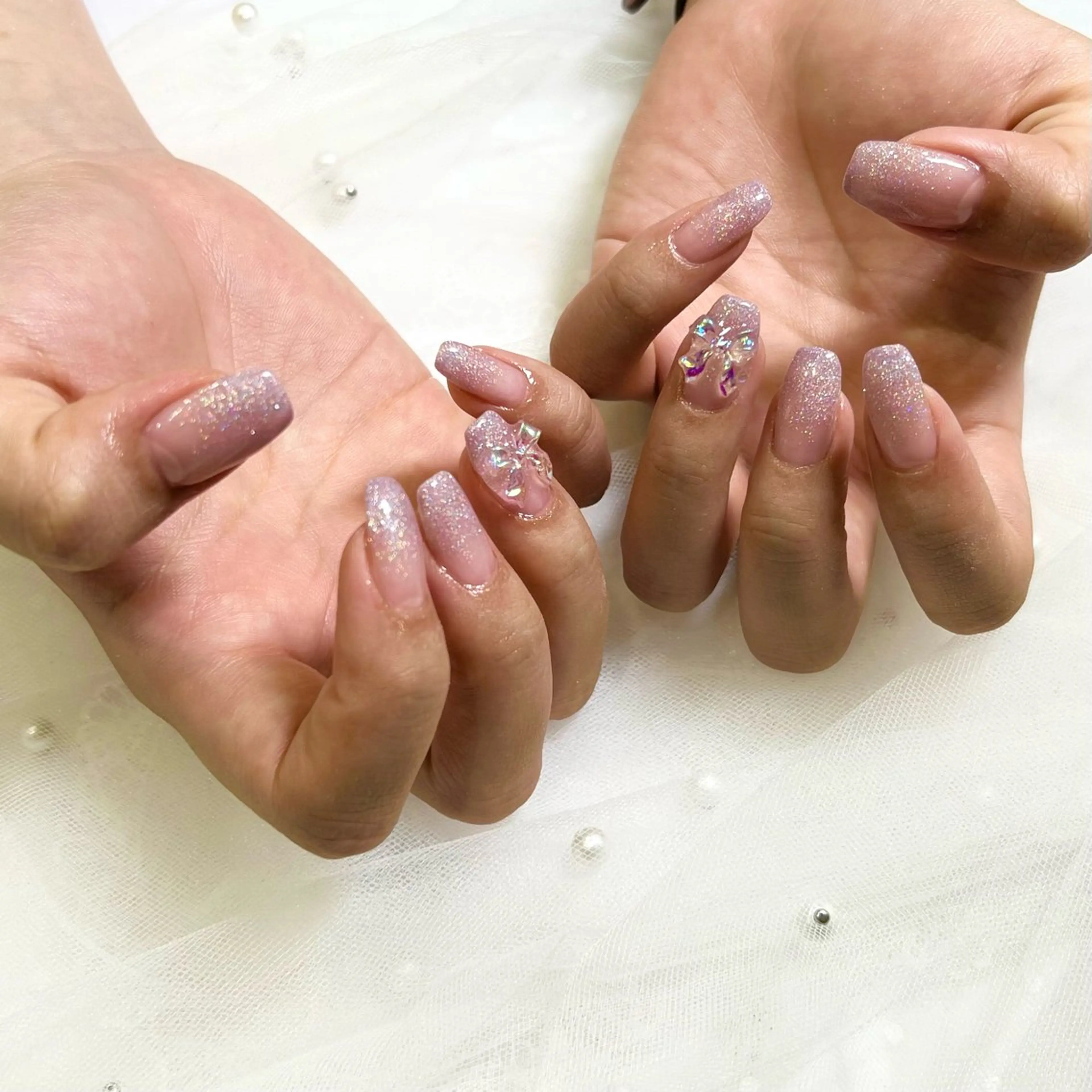 ネイル グラデーション ラメ(グリッター) ラメグラデーション 🧡Shine船橋 鳴海🧡のネイルデザイン