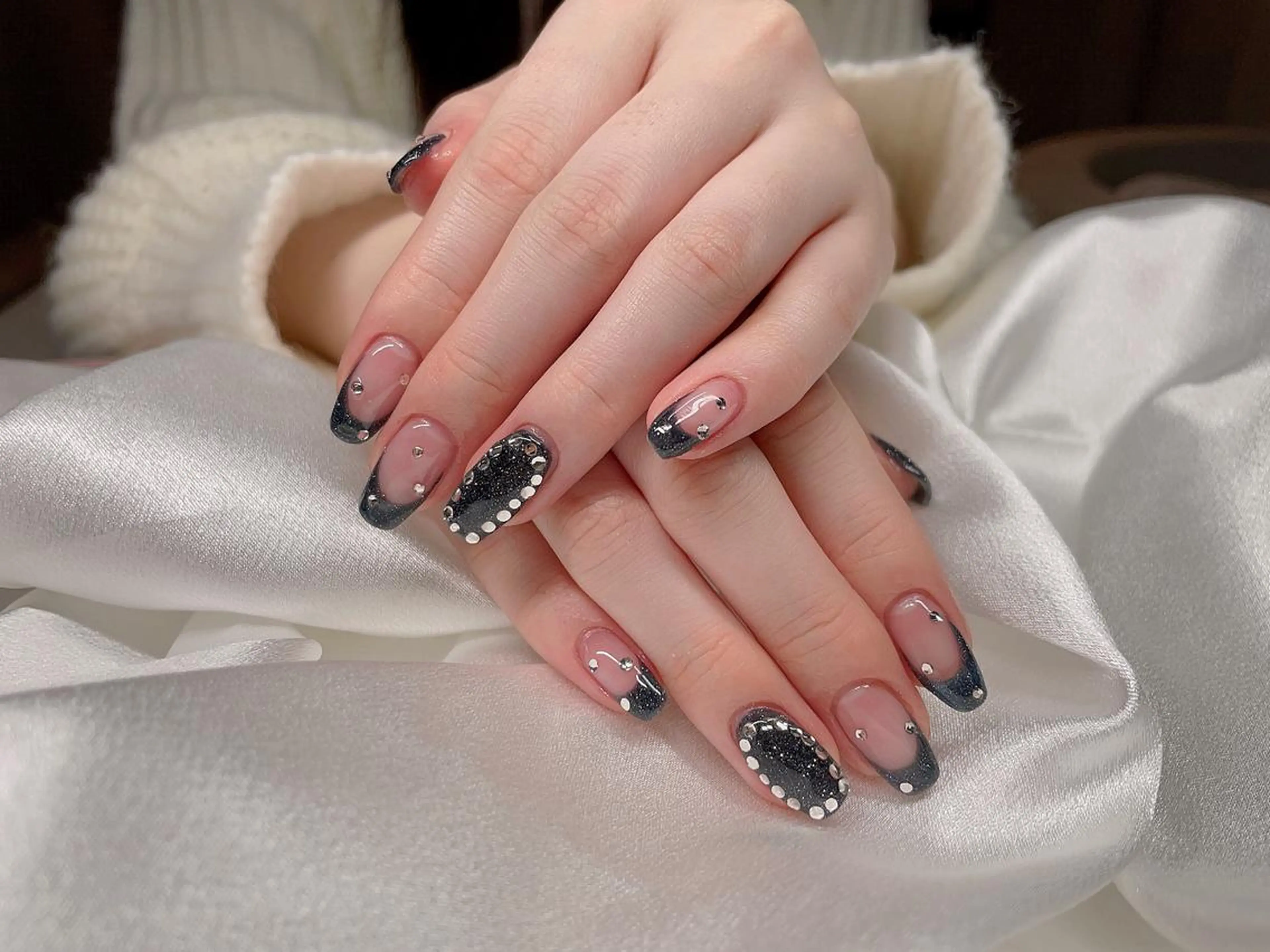 ネイル アイブロウ 眉カラー 眉毛ワックス脱毛 クリアネイル 長さ出し フットネイル ハンドネイル Moana Nail 長さだし専門店のネイルデザイン