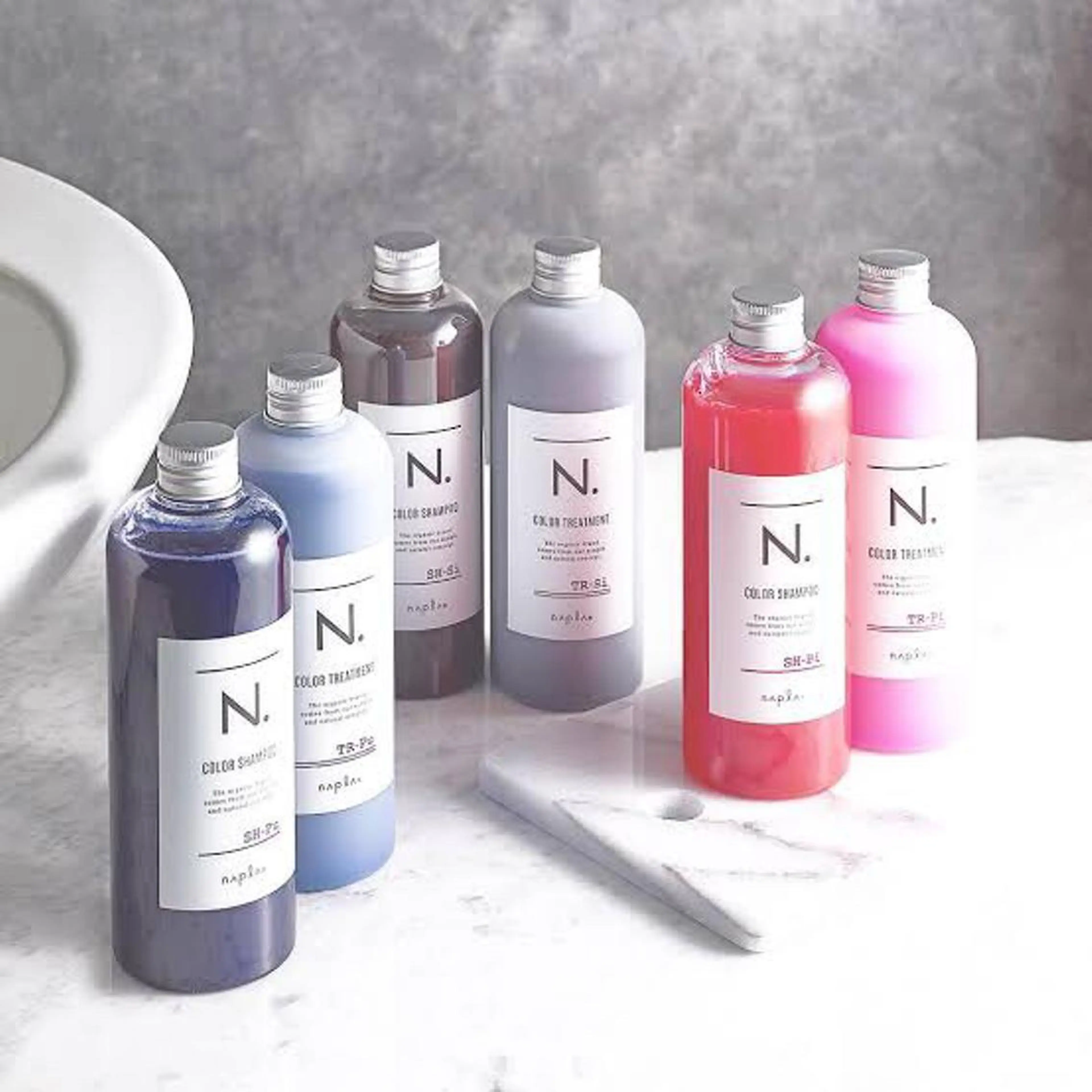 カラー 🎨絶対に褒められる "店長"鈴木貴彦🎨のヘアスタイル