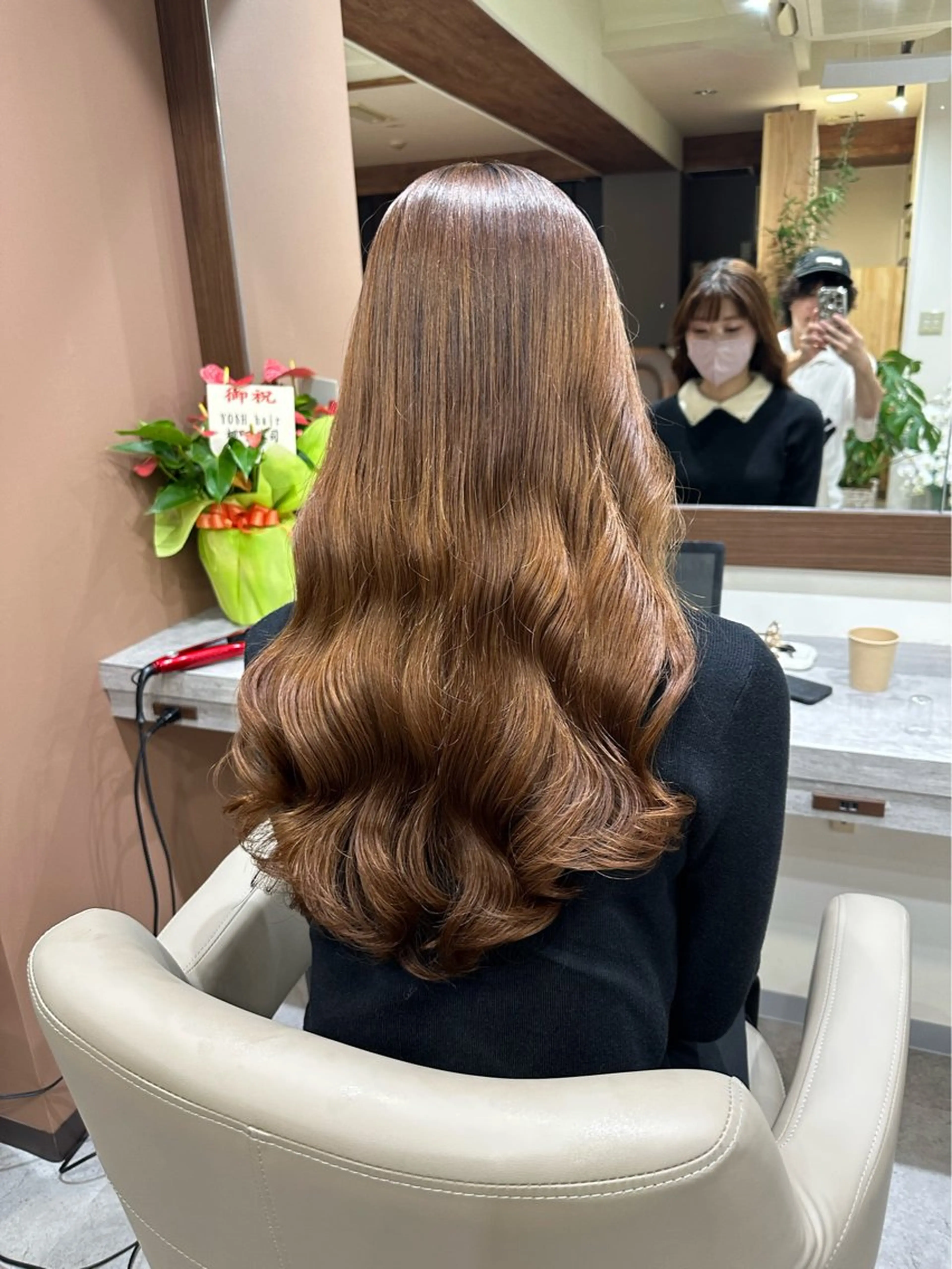 ロング パーマ コテ巻き風パーマ/ 透明感/荻原凜太郎のヘアスタイル