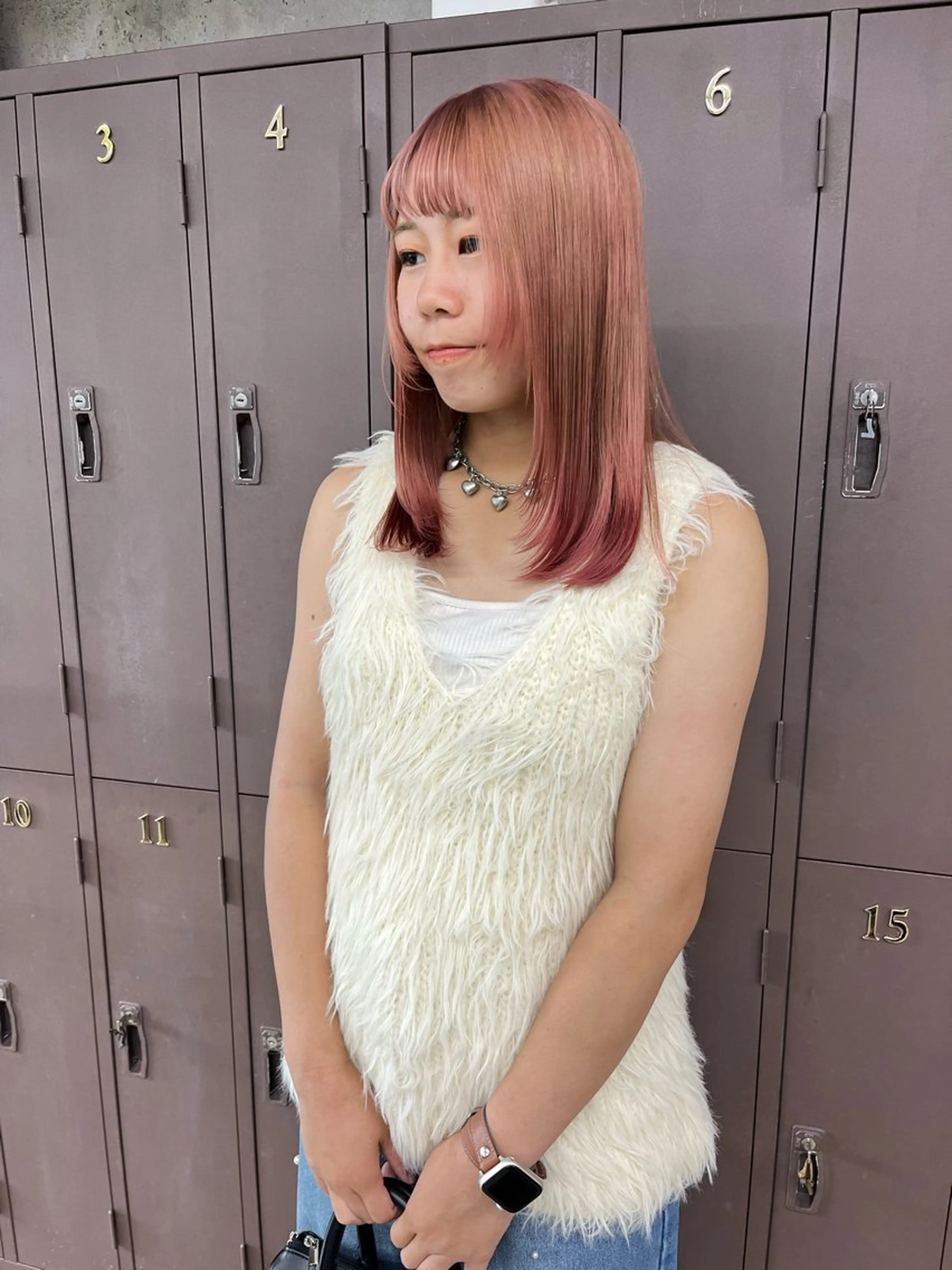 セミロング カラー ブリーチ カット ヘアカラー トリートメント 小木曽智美 /ボブ/ショートのヘアスタイル