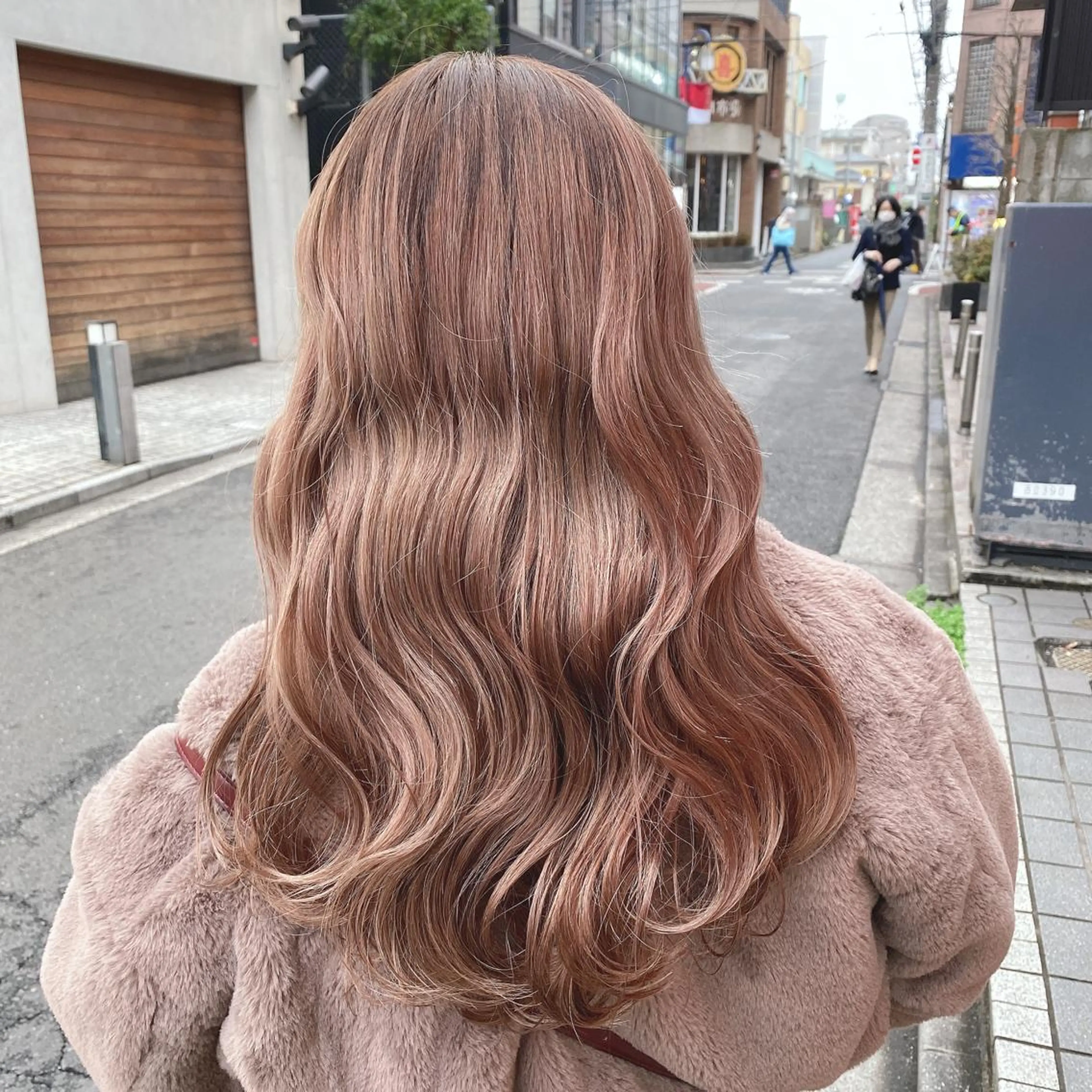 セミロング カラー カット ヘアカラー かりん 🤍のヘアスタイル