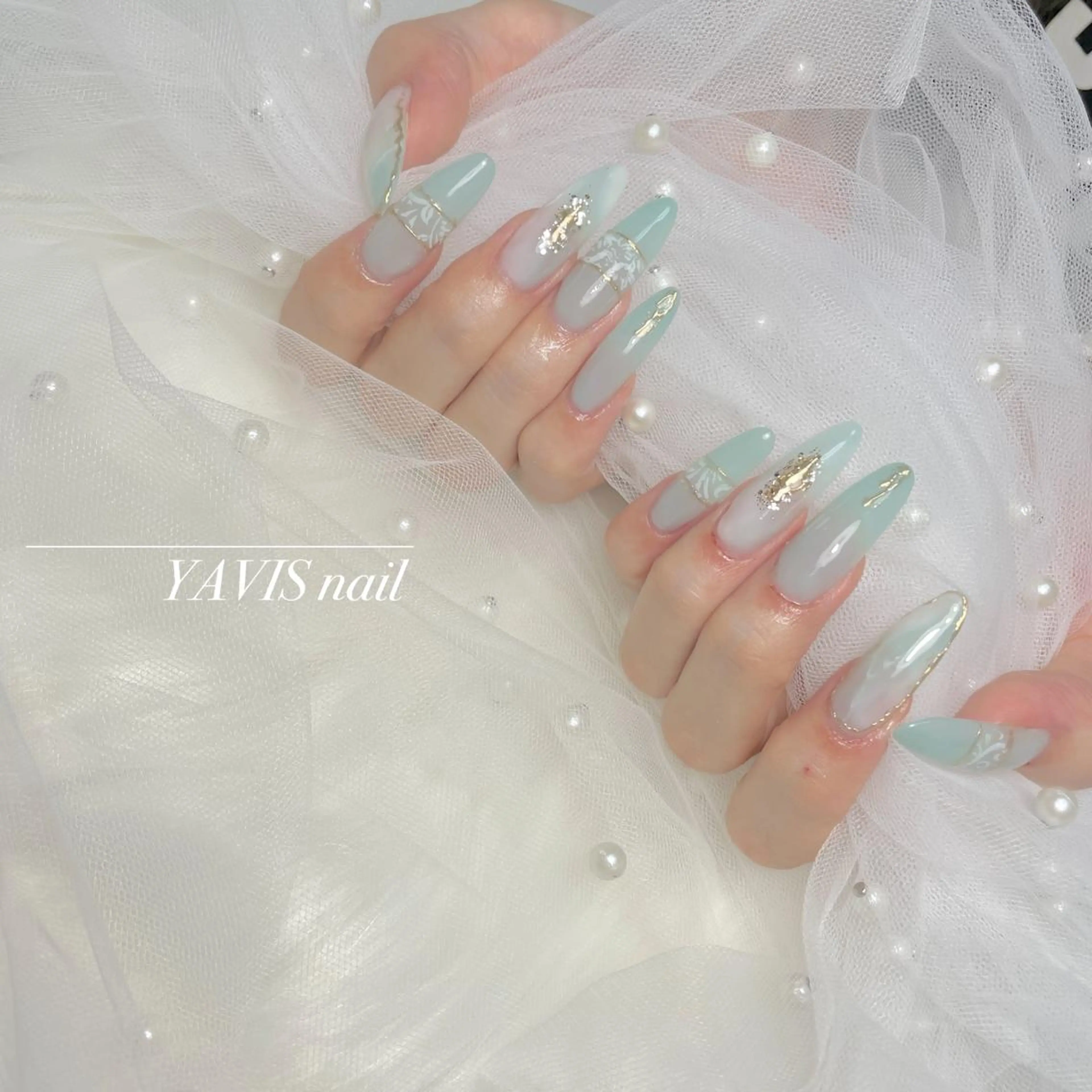 ネイル ニュアンスネイル YAVIS_ nailのネイルデザイン