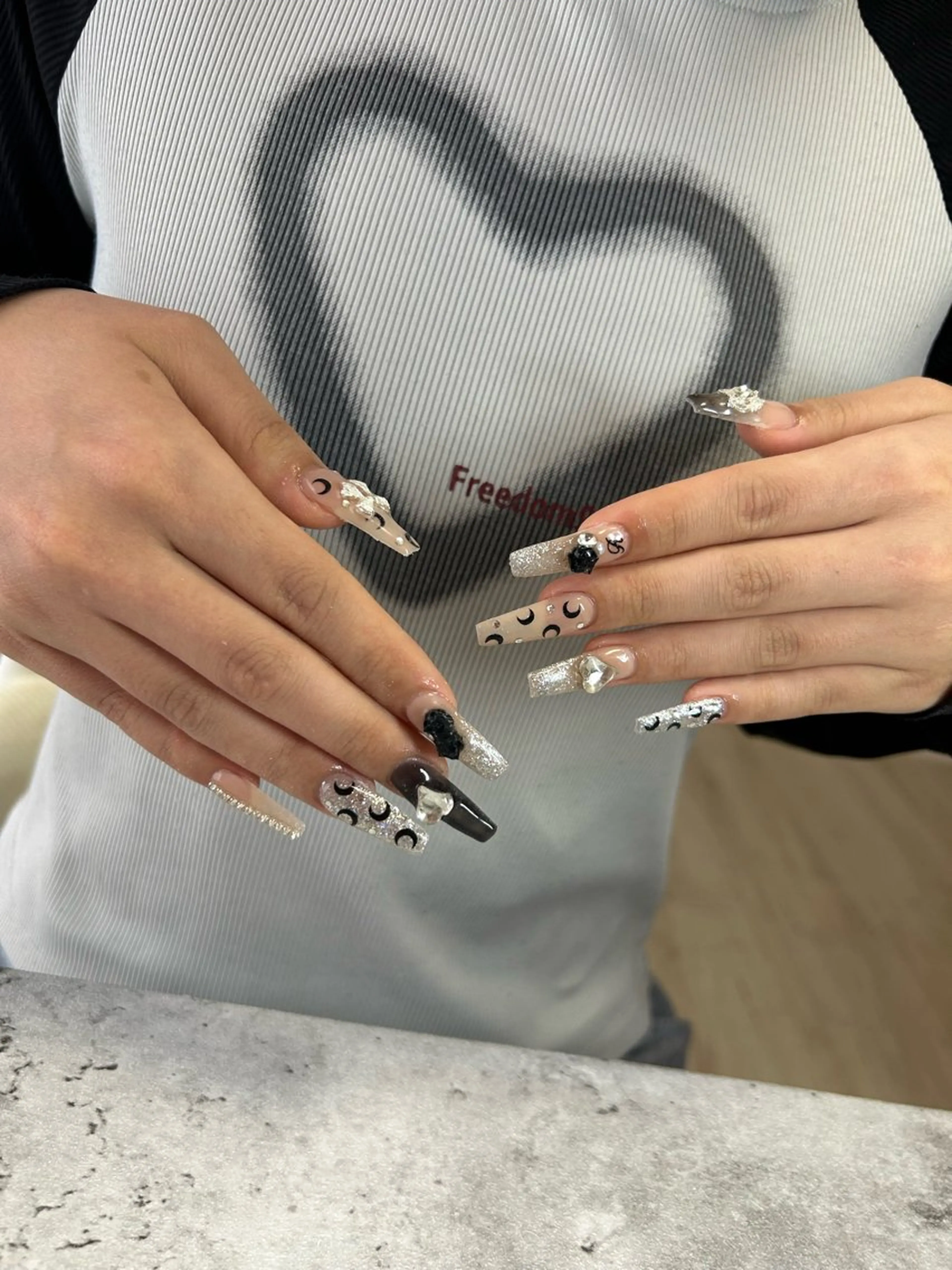 ハンドネイル muchanail 🎀のネイルデザイン