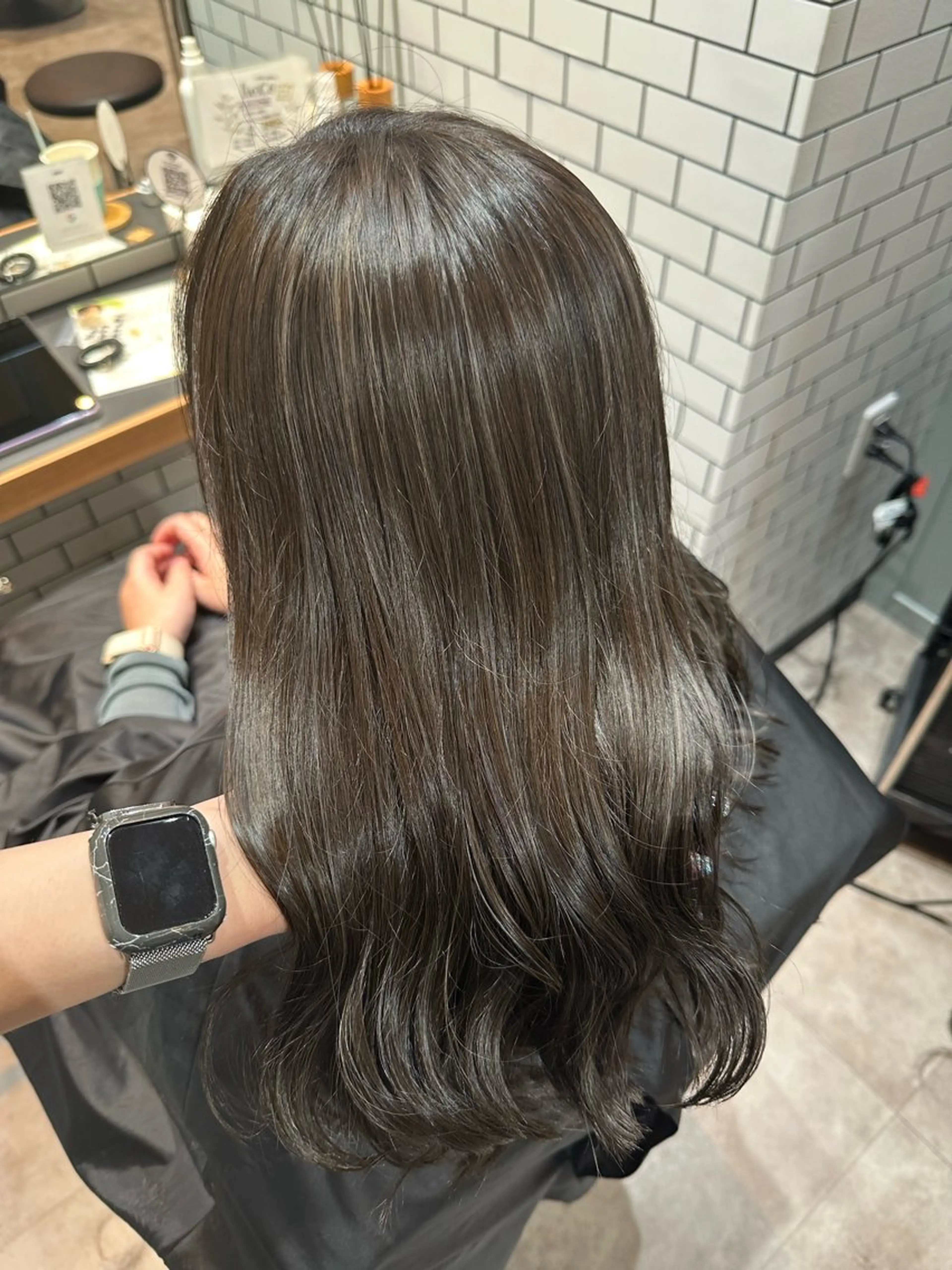 セミロング カラー グレージュ ハイライトカラー ハイライト トリートメント カット ヘアカラー Sara newi 🎀透明感🎀のヘアスタイル