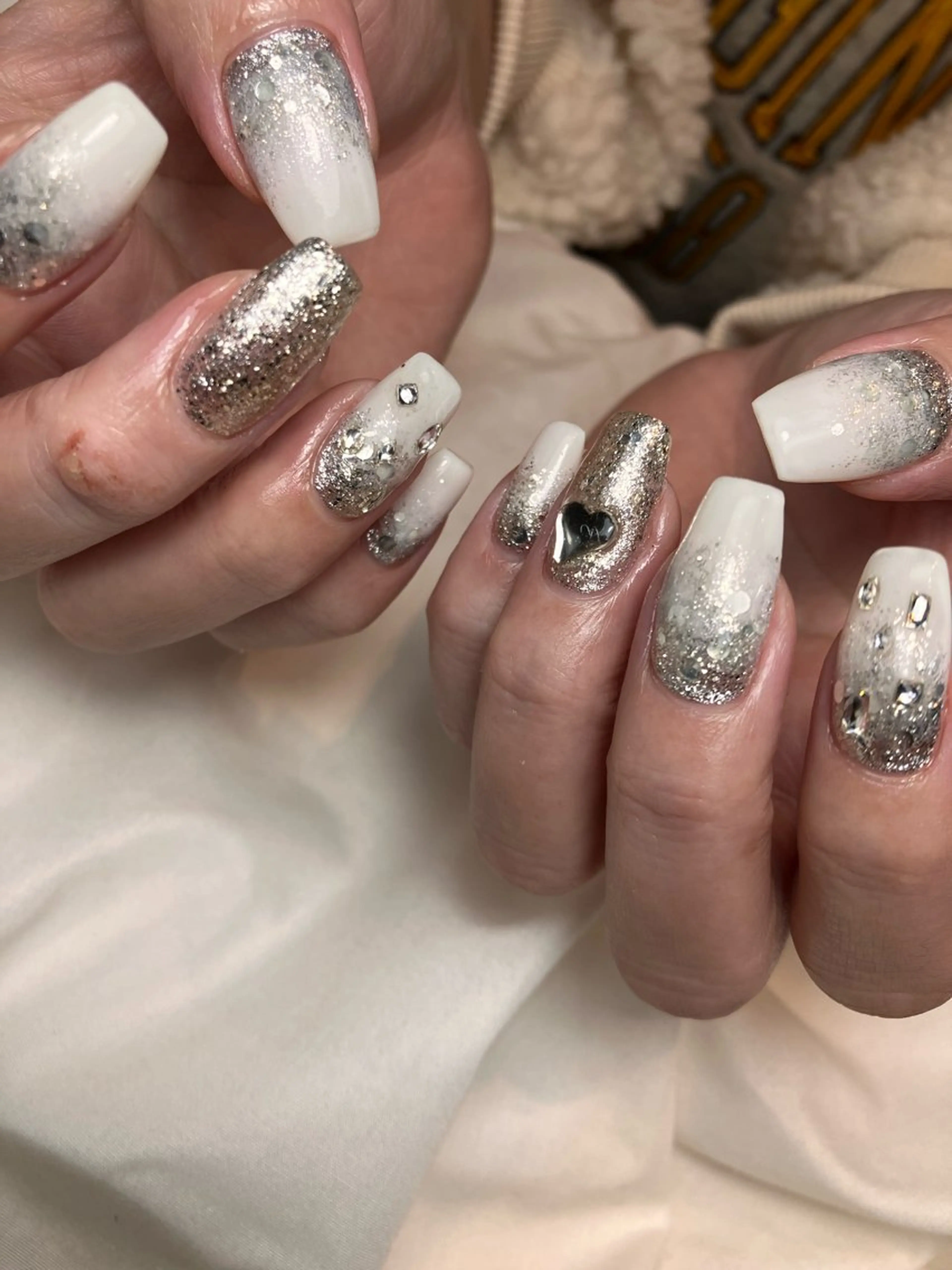 ネイル ハンドネイル PEACE minariのネイルデザイン