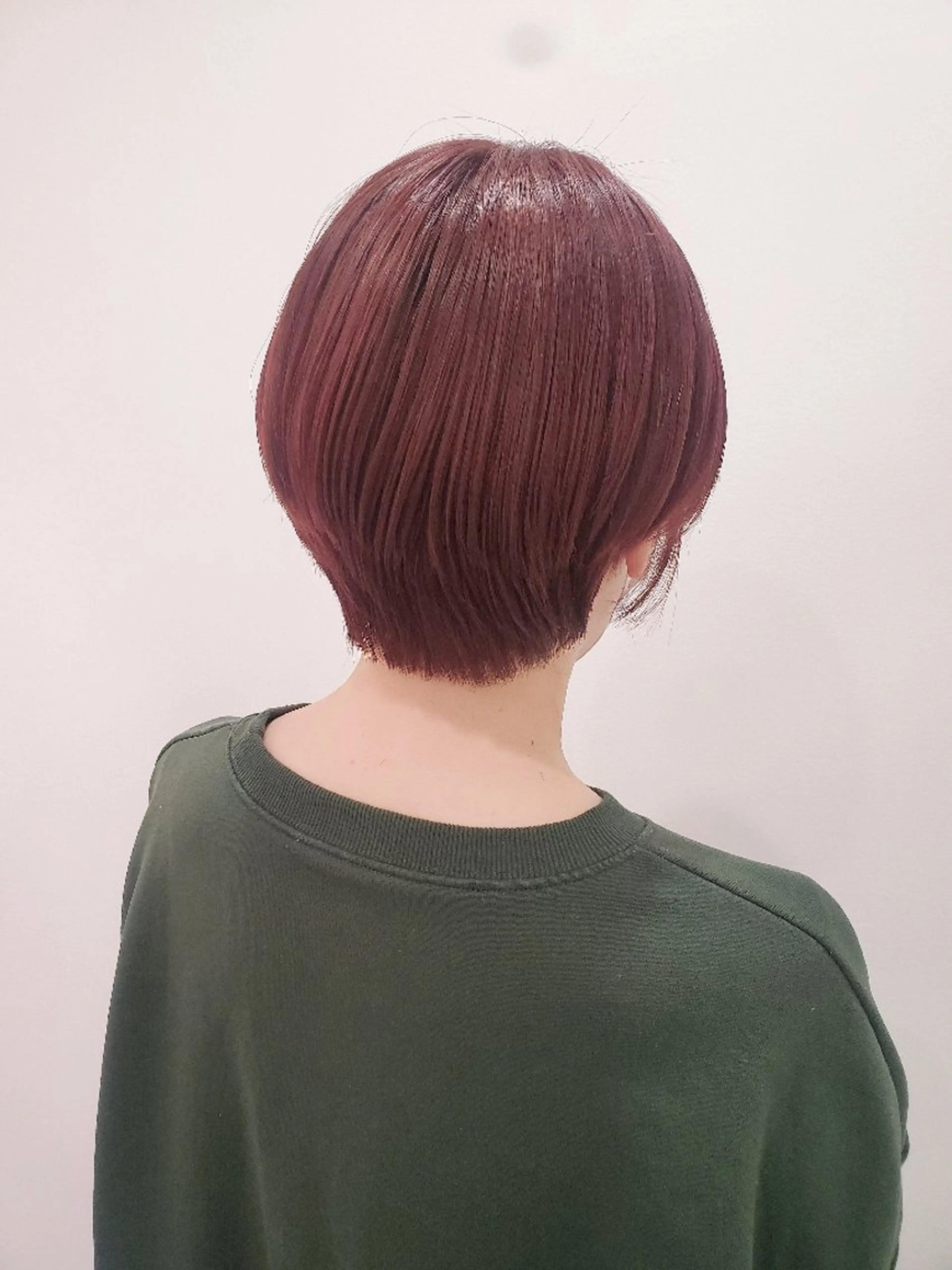 ショート カラー カット ヘアカラー トリートメント 齋藤 愛美のヘアスタイル