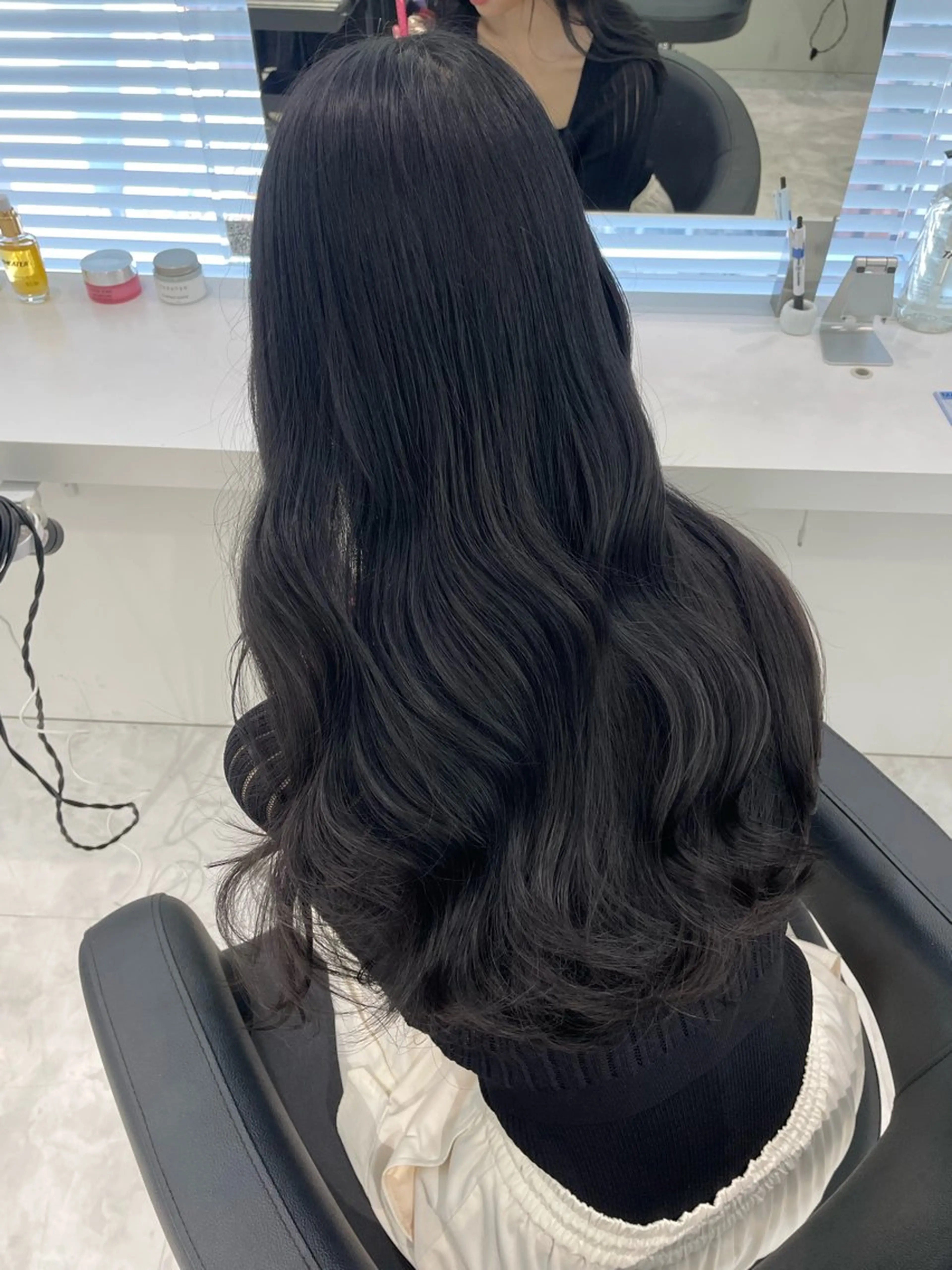 ロング カラー ヘアアレンジ ヘアカラー 🎀RIN🎀 就活🩶暗髪カラーのヘアスタイル