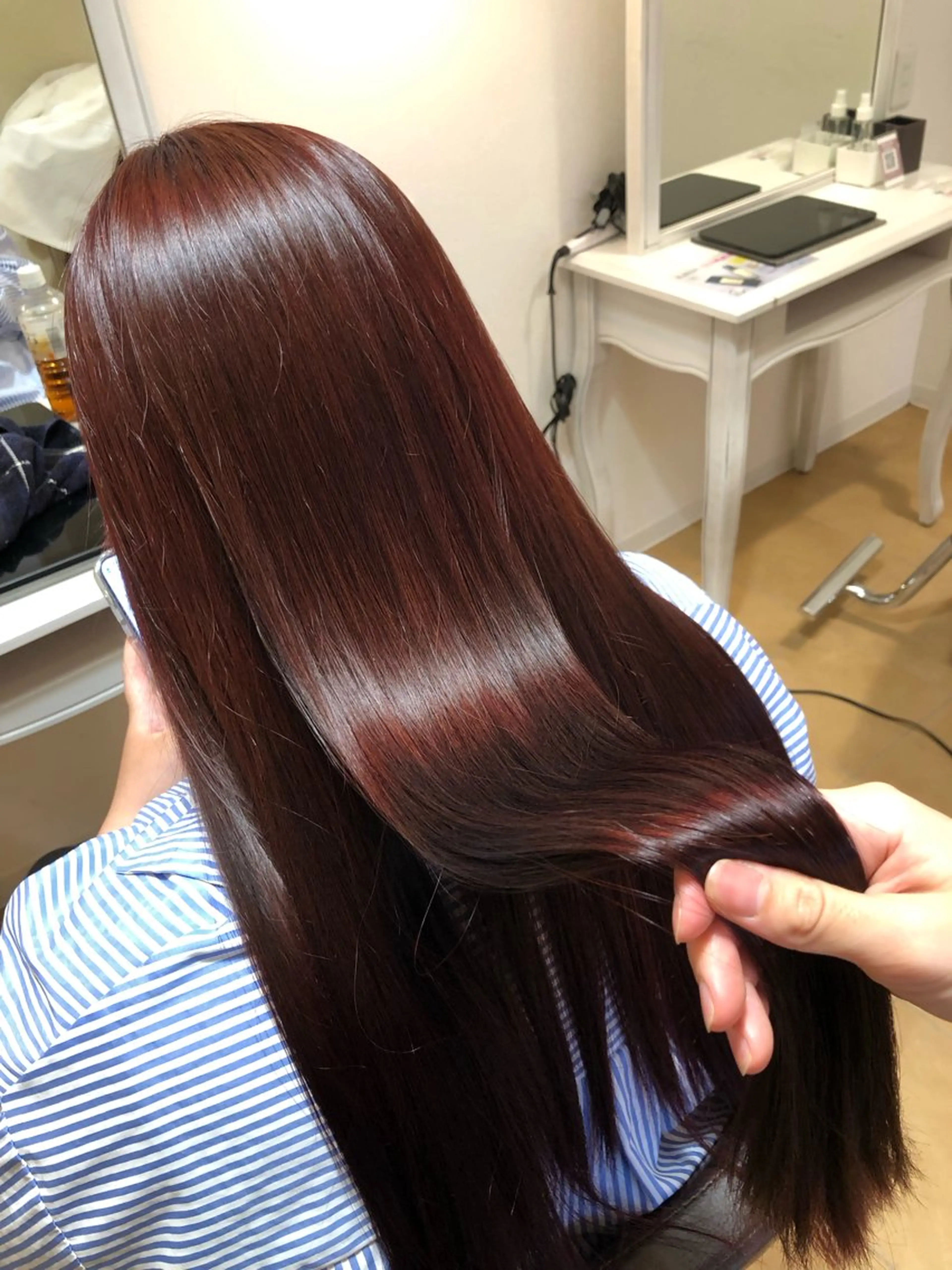 カラー ヘアカラー トリートメント 今中 紗英のヘアスタイル