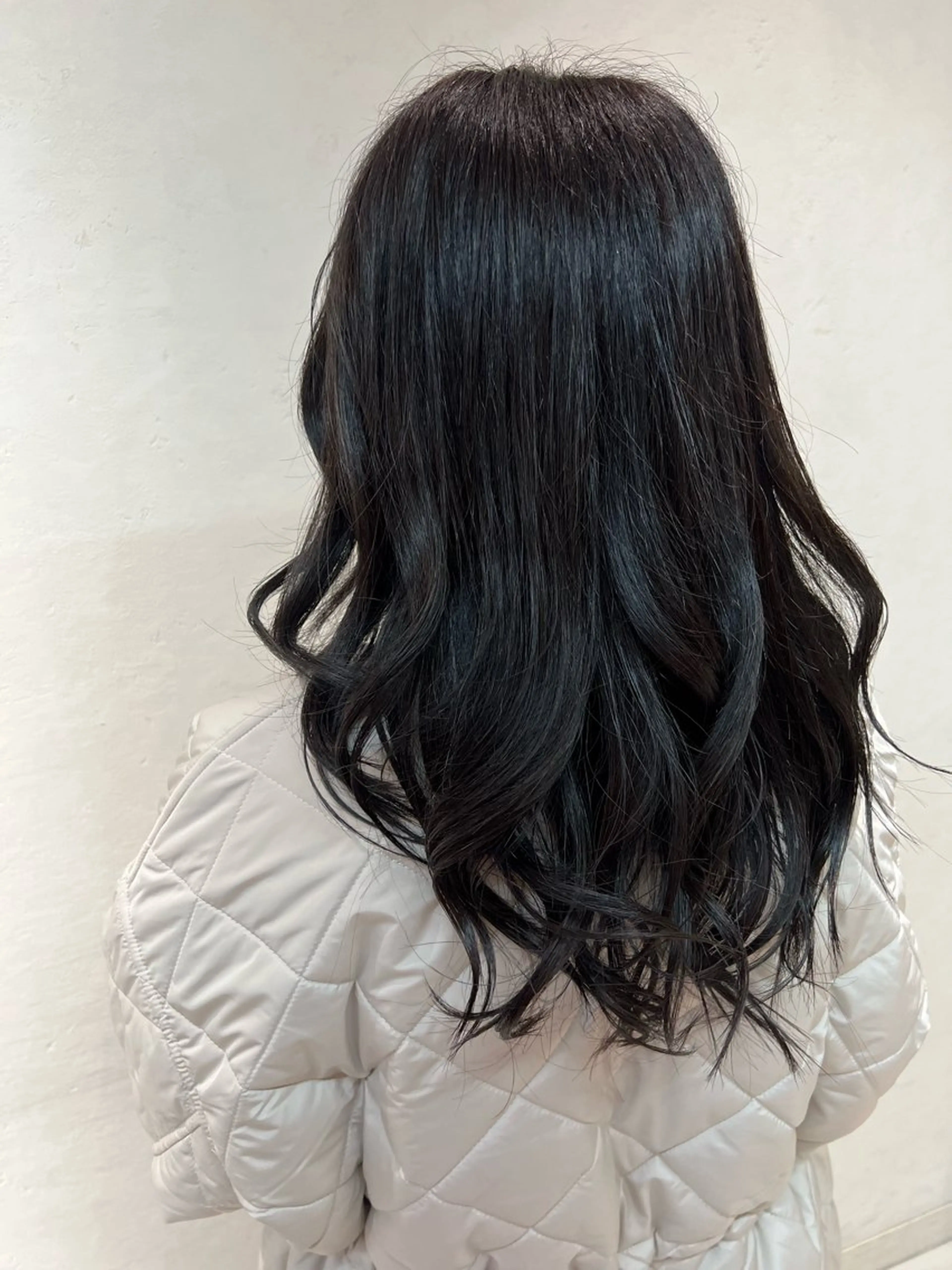 ロング ヘアカラー 吉田 眞のヘアスタイル