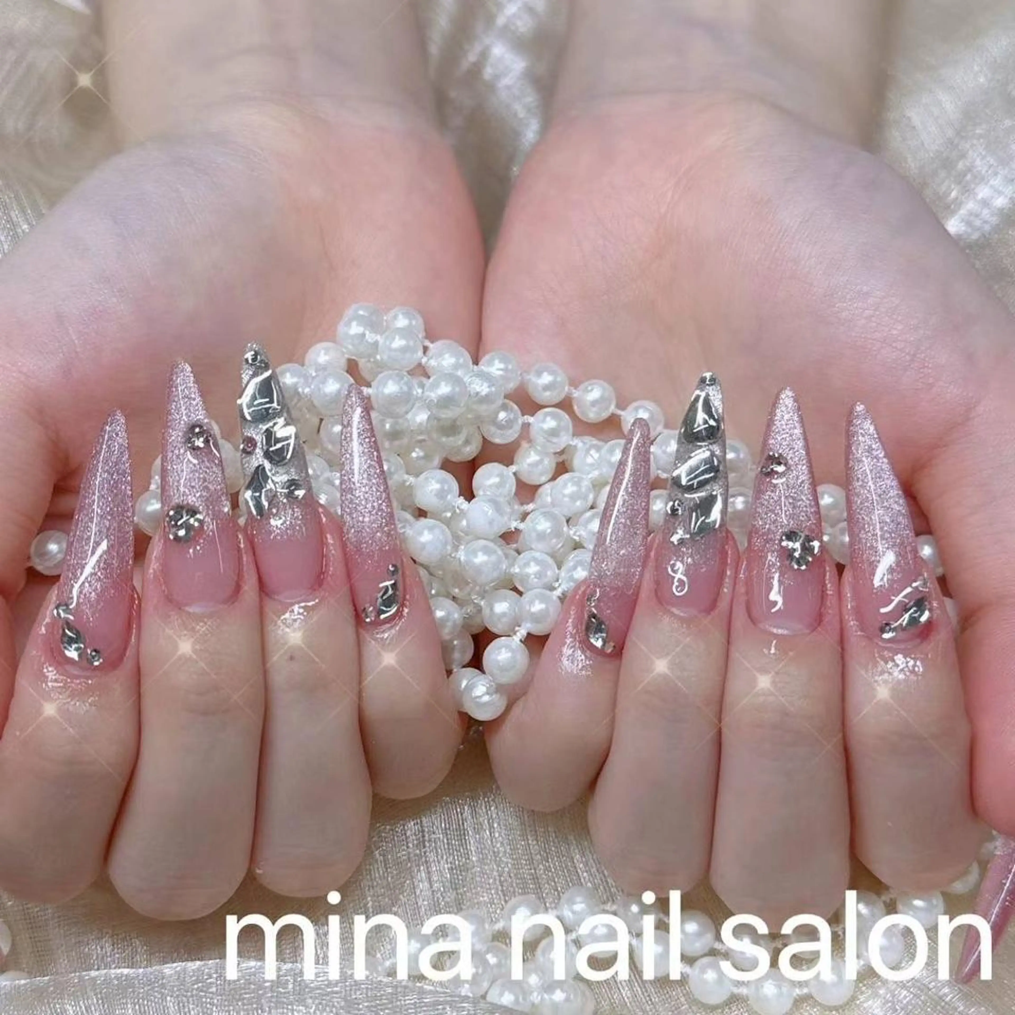 ネイル Mina🧸 韓国風ネイル🎀のネイルデザイン