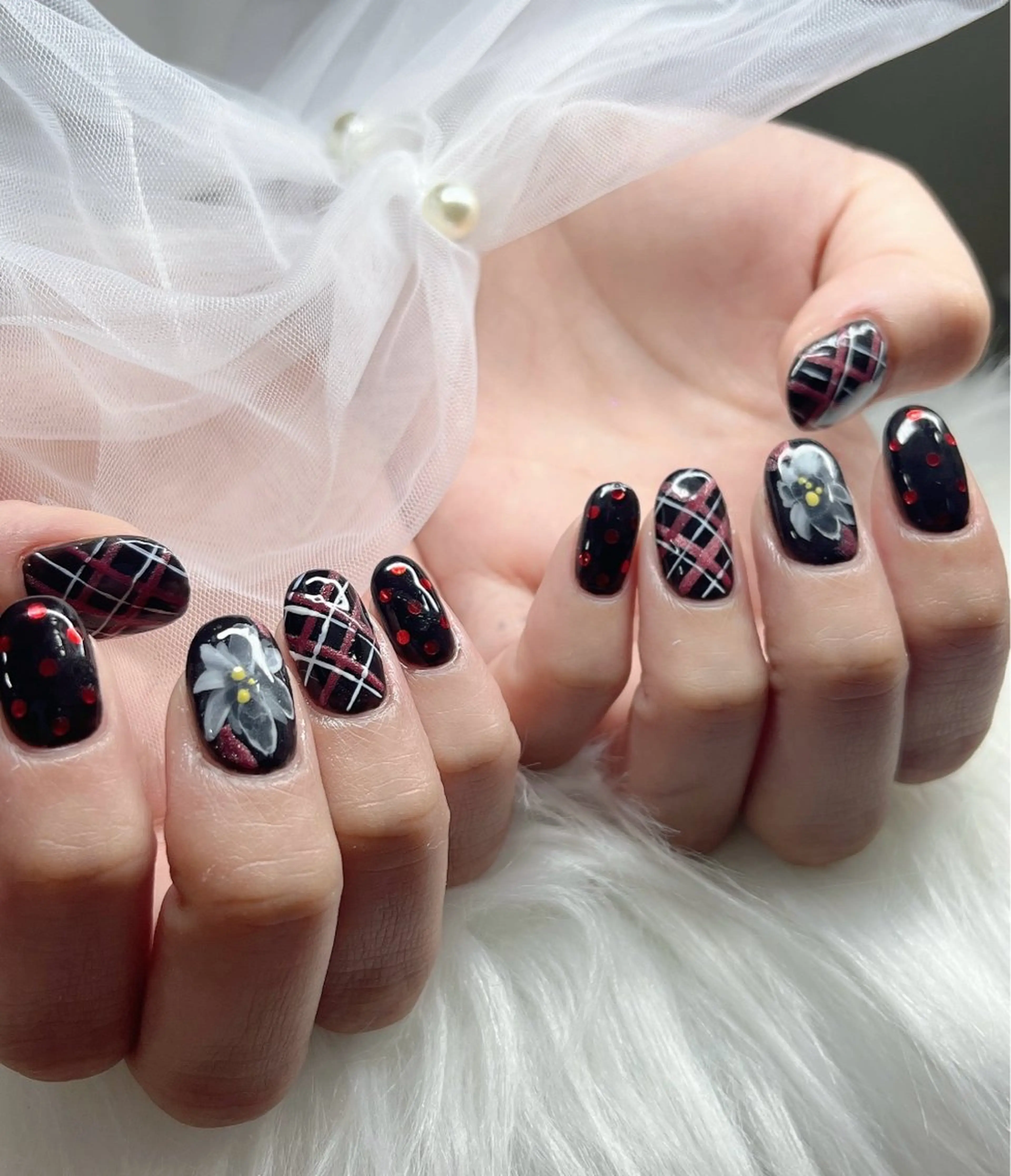 ネイル ハンドネイル YOLO NAILのネイルデザイン