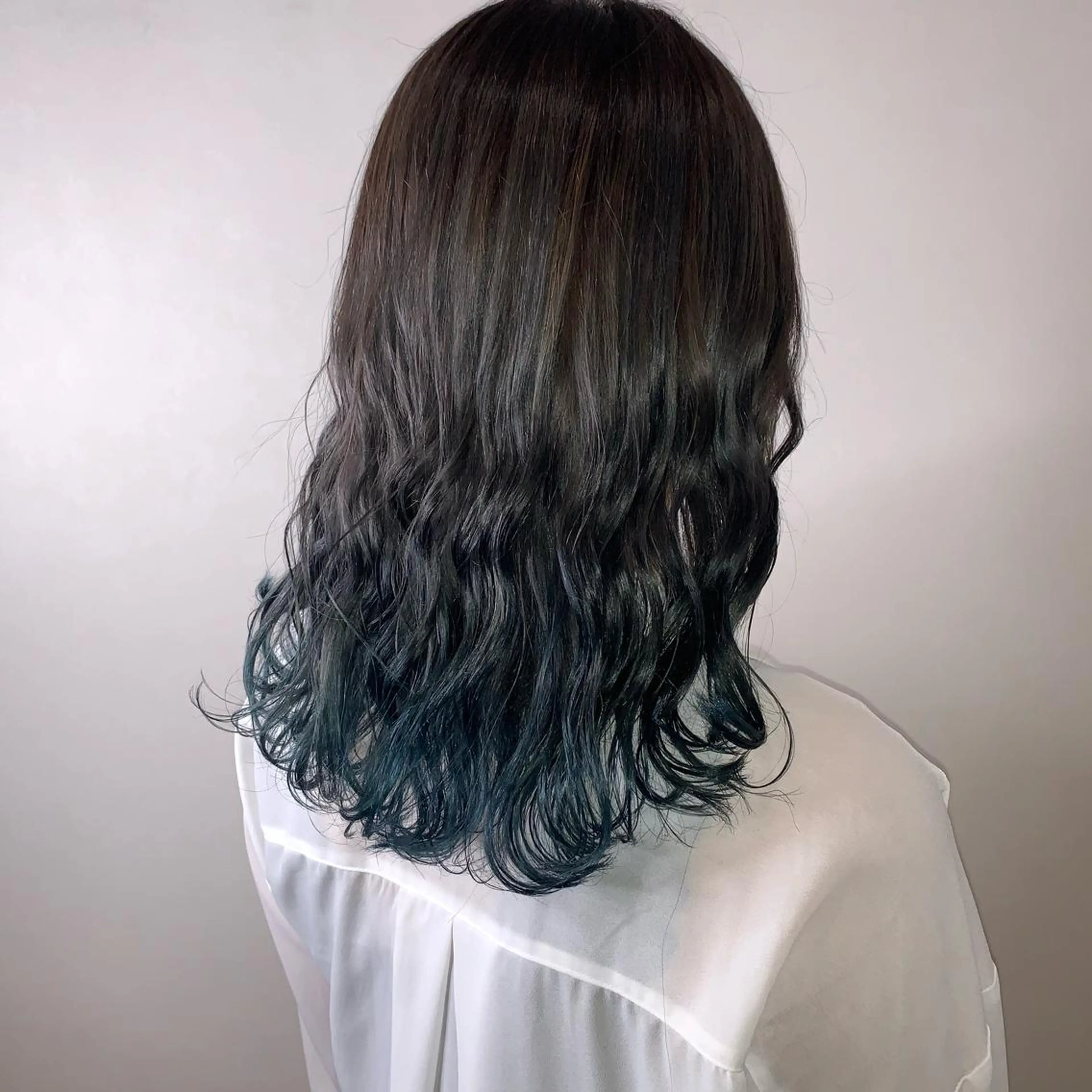 ミディアム カラー 中島 直哉のヘアスタイル