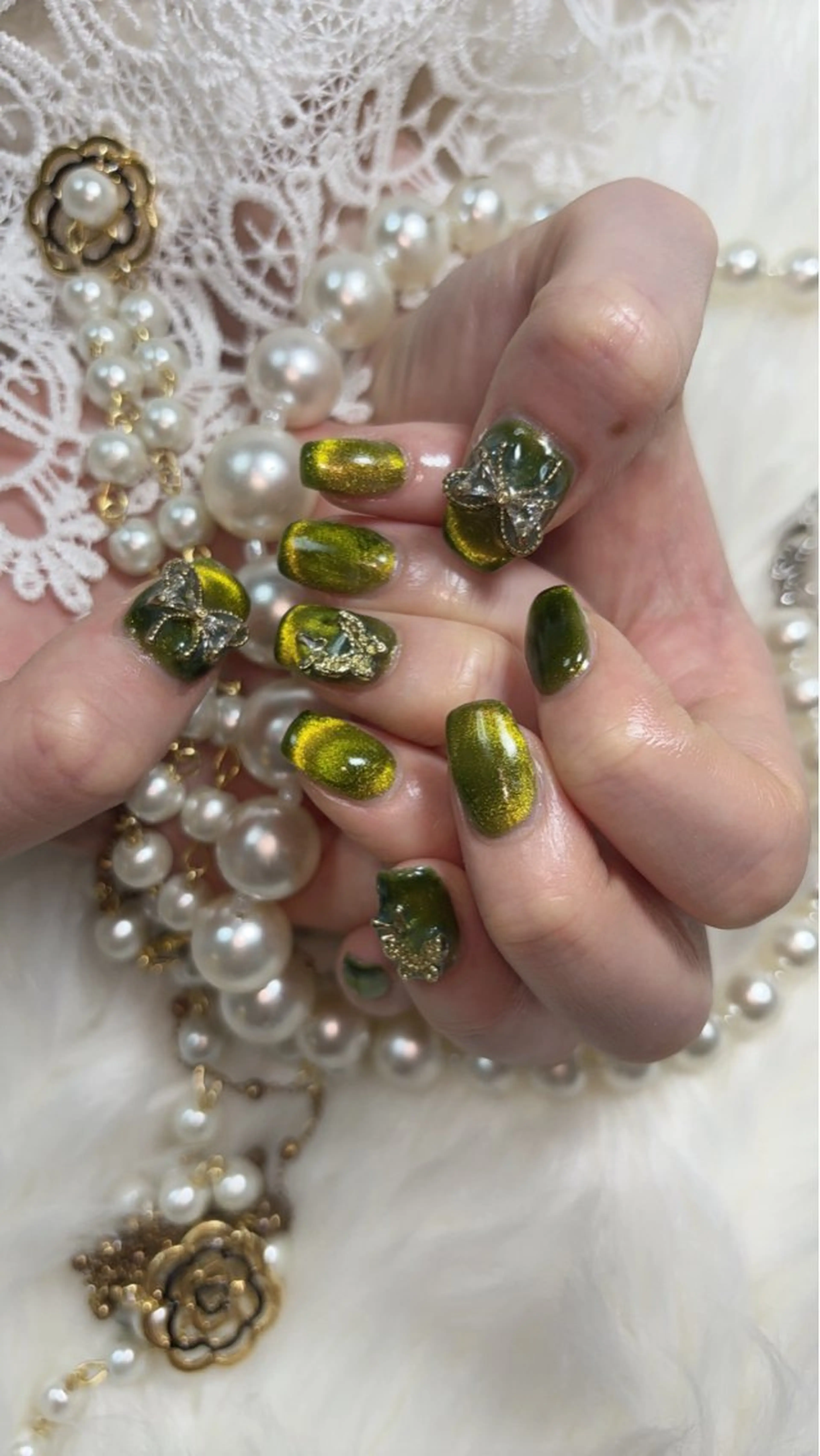 ミディアム ハンドネイル Hanaai Salon新大久保店のネイルデザイン