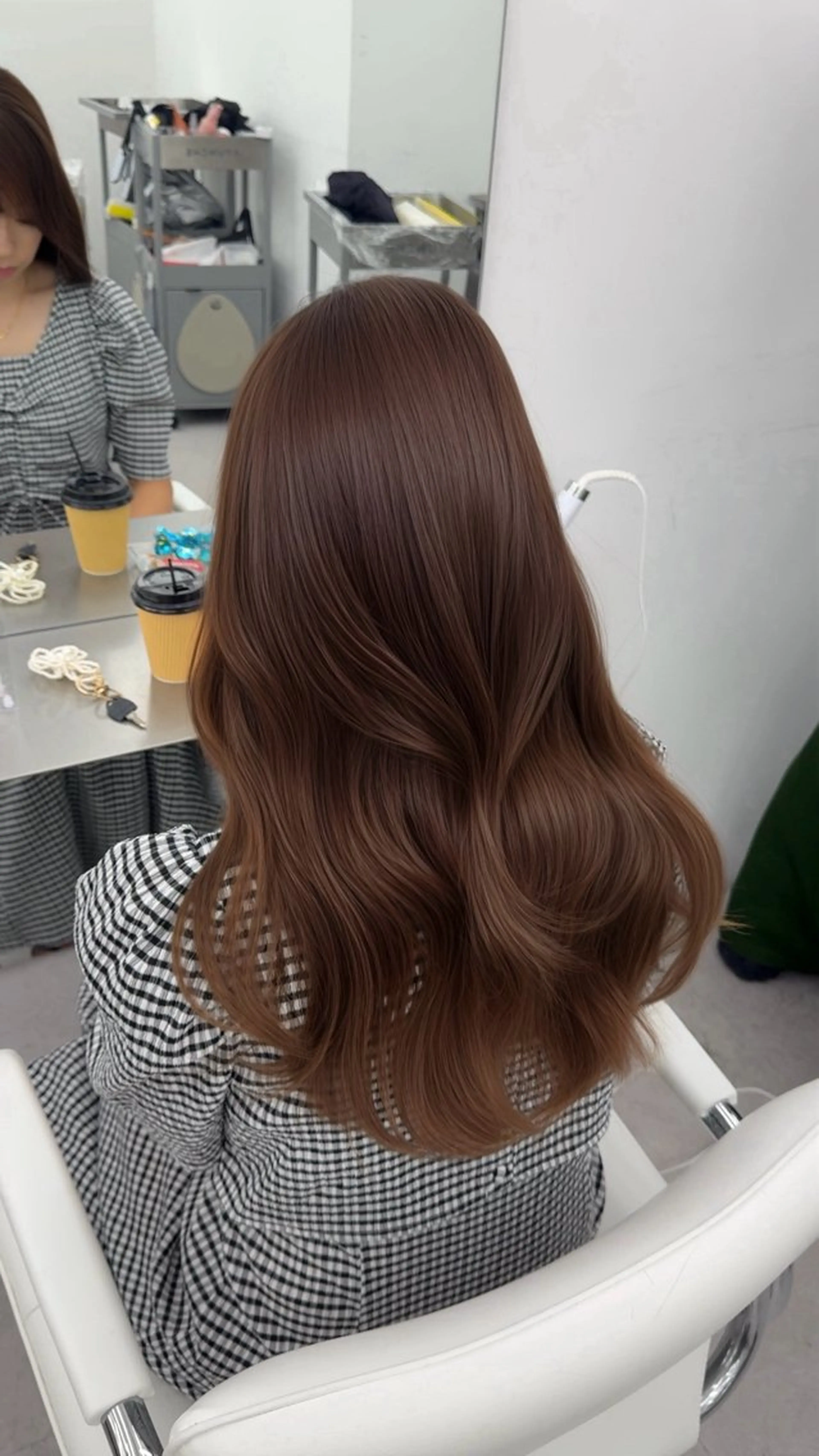 ミディアム カラー ヘアアレンジ カット ヘアカラー トリートメント 最小顔周り&レイヤー 特化/池袋/kokiのヘアスタイル