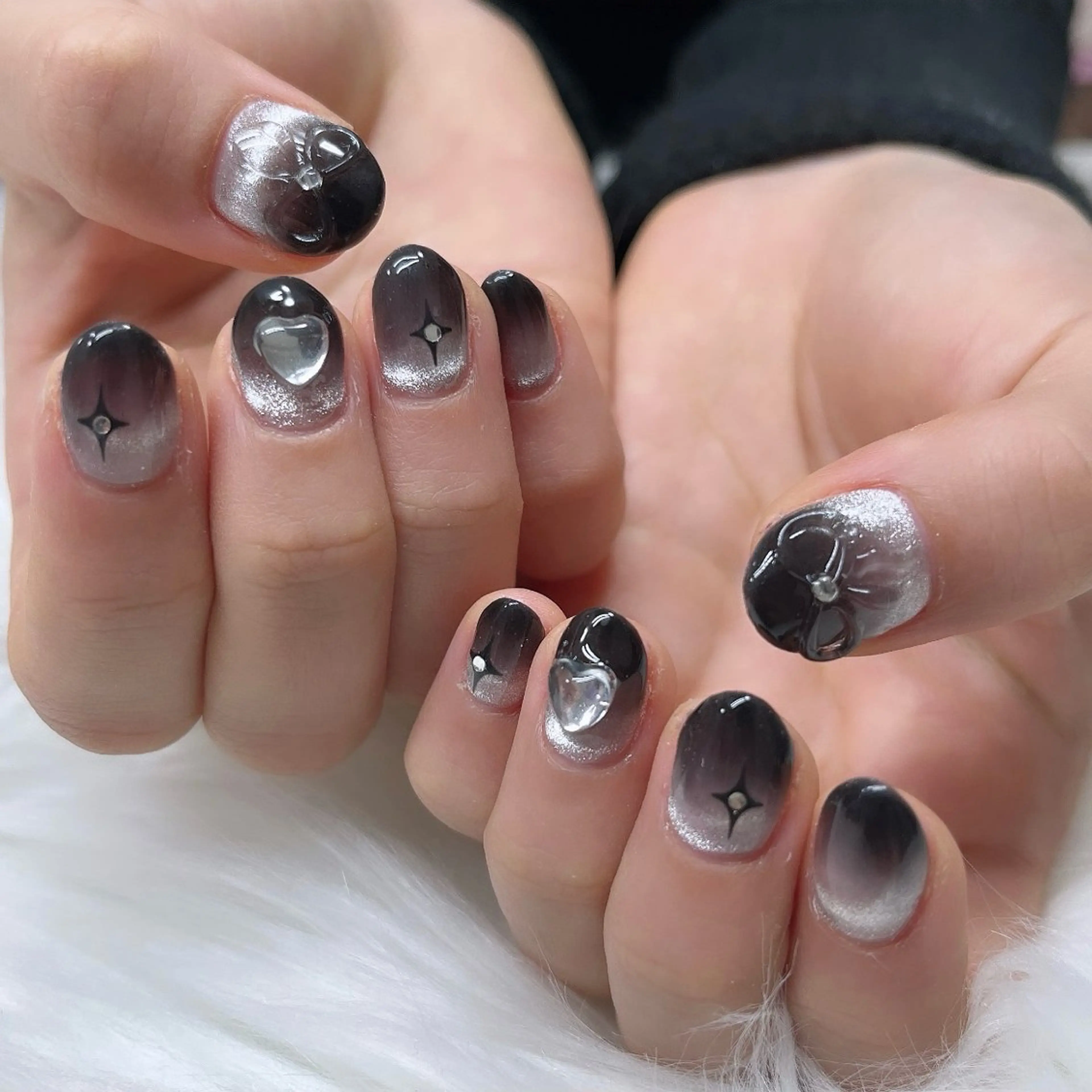 ネイル アートネイル キラキラネイル 韓国ネイル ラメ(グリッター) ロングネイル ハンドネイル 🐕‍🦺Yappy 💗A-tanのネイルデザイン