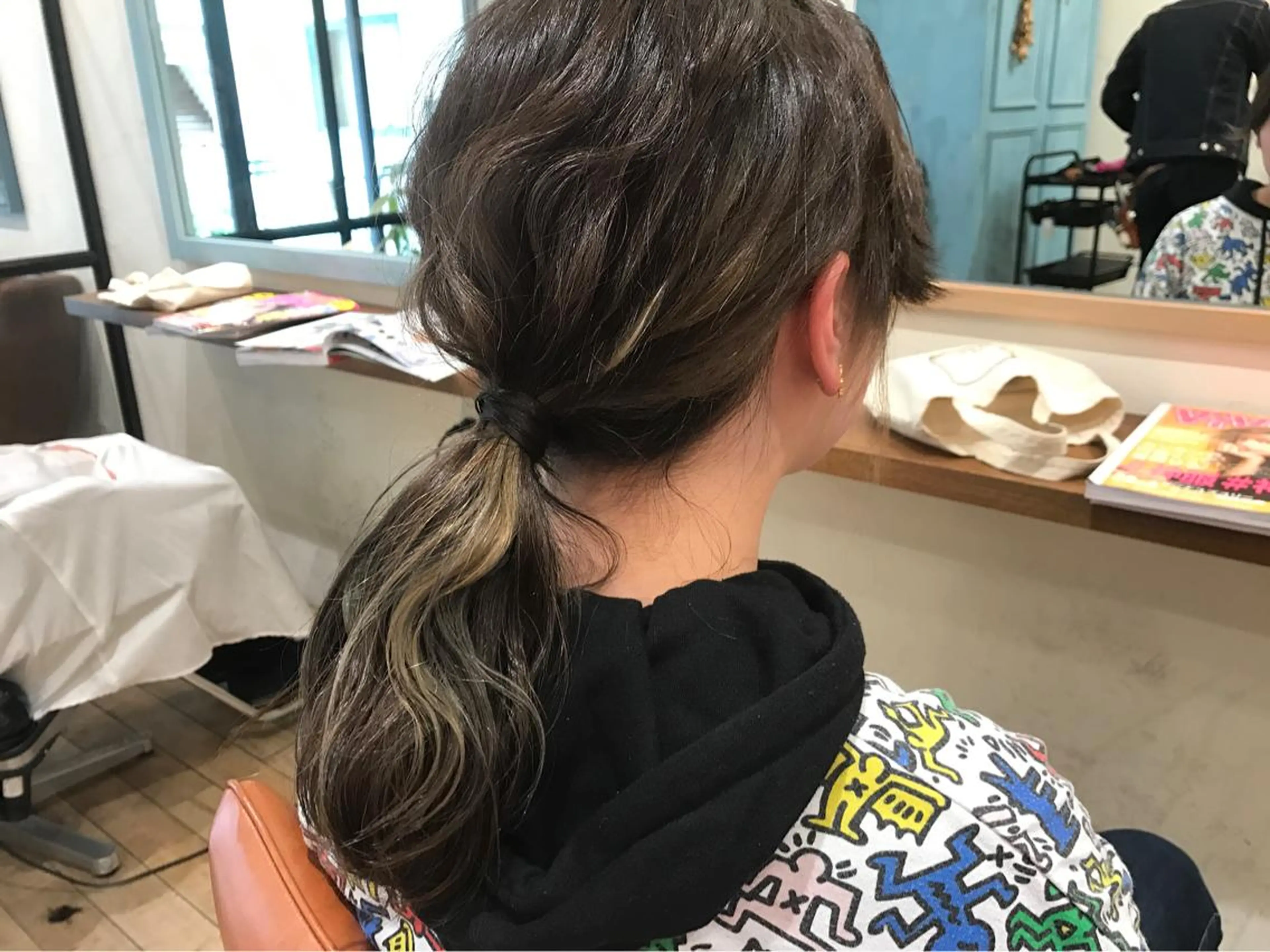 ミディアム カラー ヘアアレンジ ハイライトカラー ハイライト 垢抜け韓国風ヘア カラーMIKUのヘアスタイル