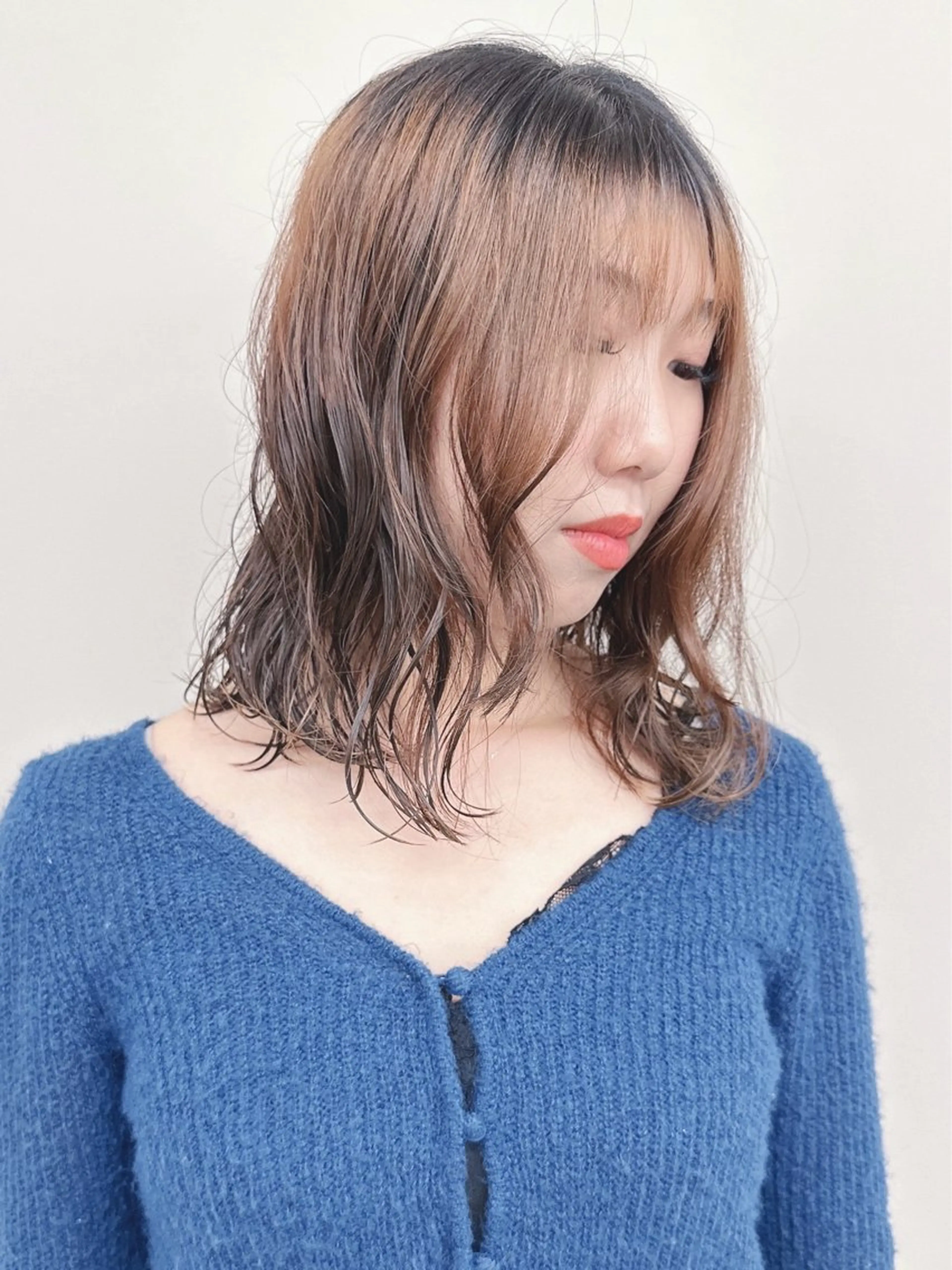 ミディアム パーマ カット パーマ とうい/パーマボブ/ くせ毛/丸みボブのヘアスタイル