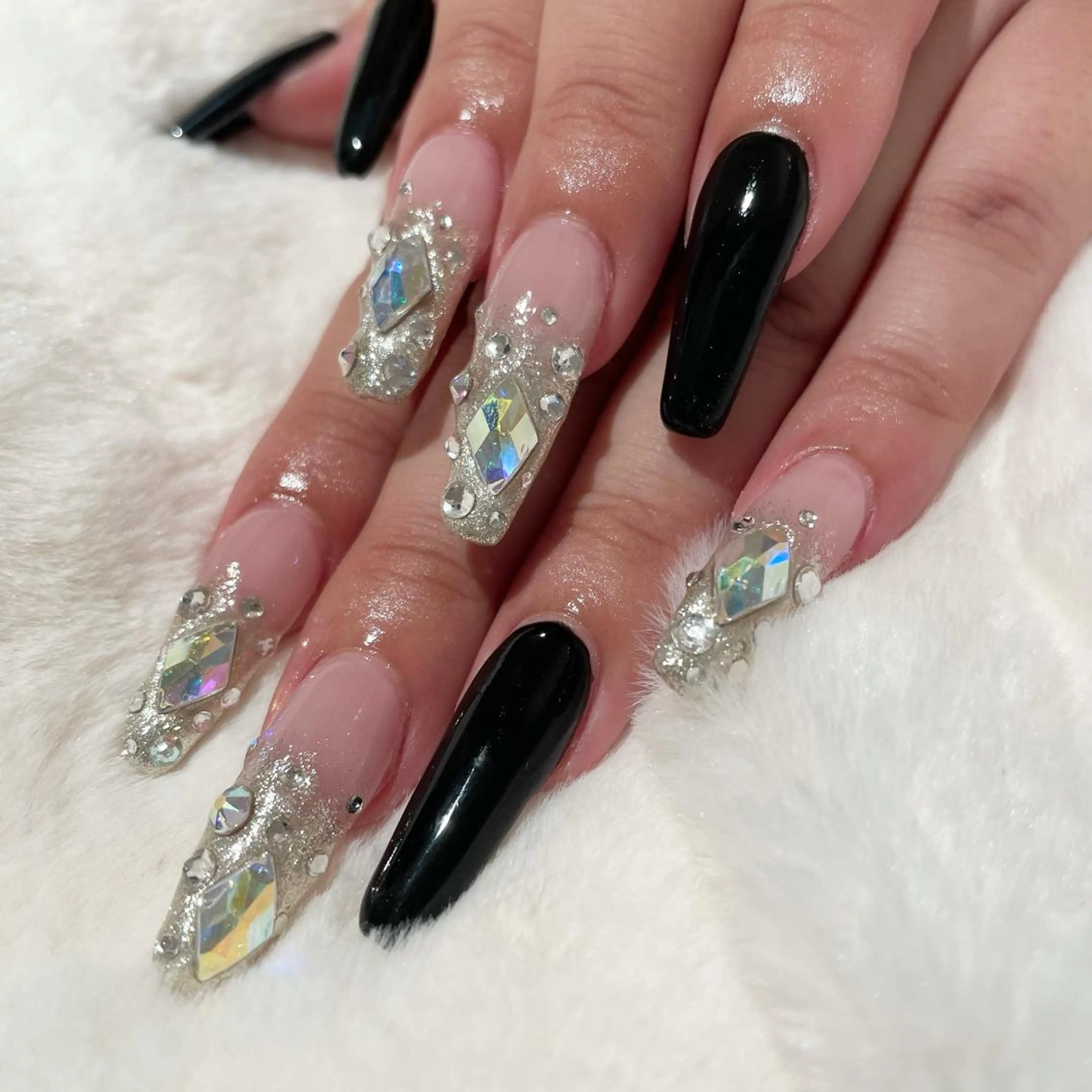 ネイル ドライヘッドスパ 名古屋駅徒歩5分のエステ・リラクイメージ