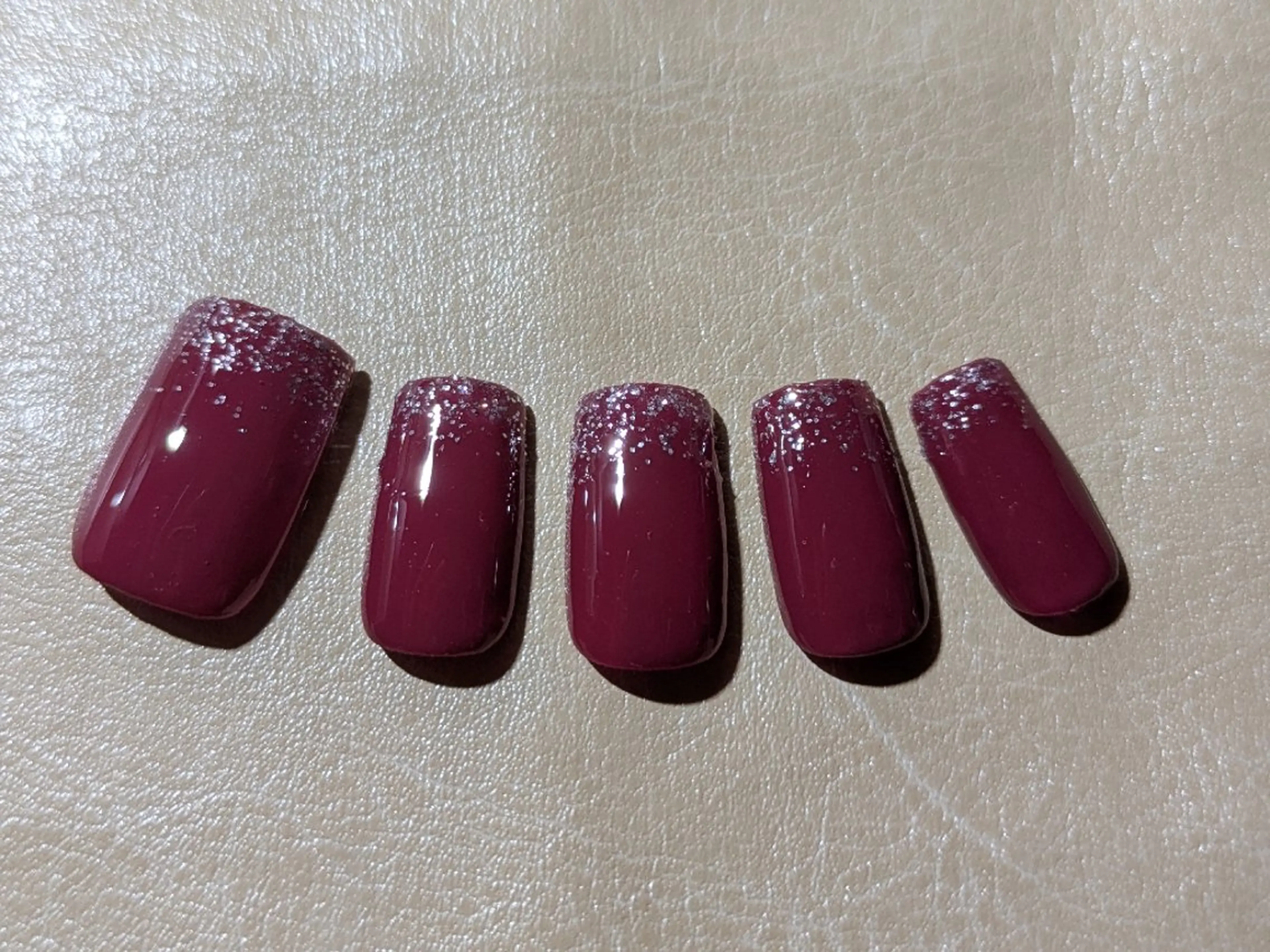 ワンカラー+先端ラメ【ハンド】【オフなし】の写真