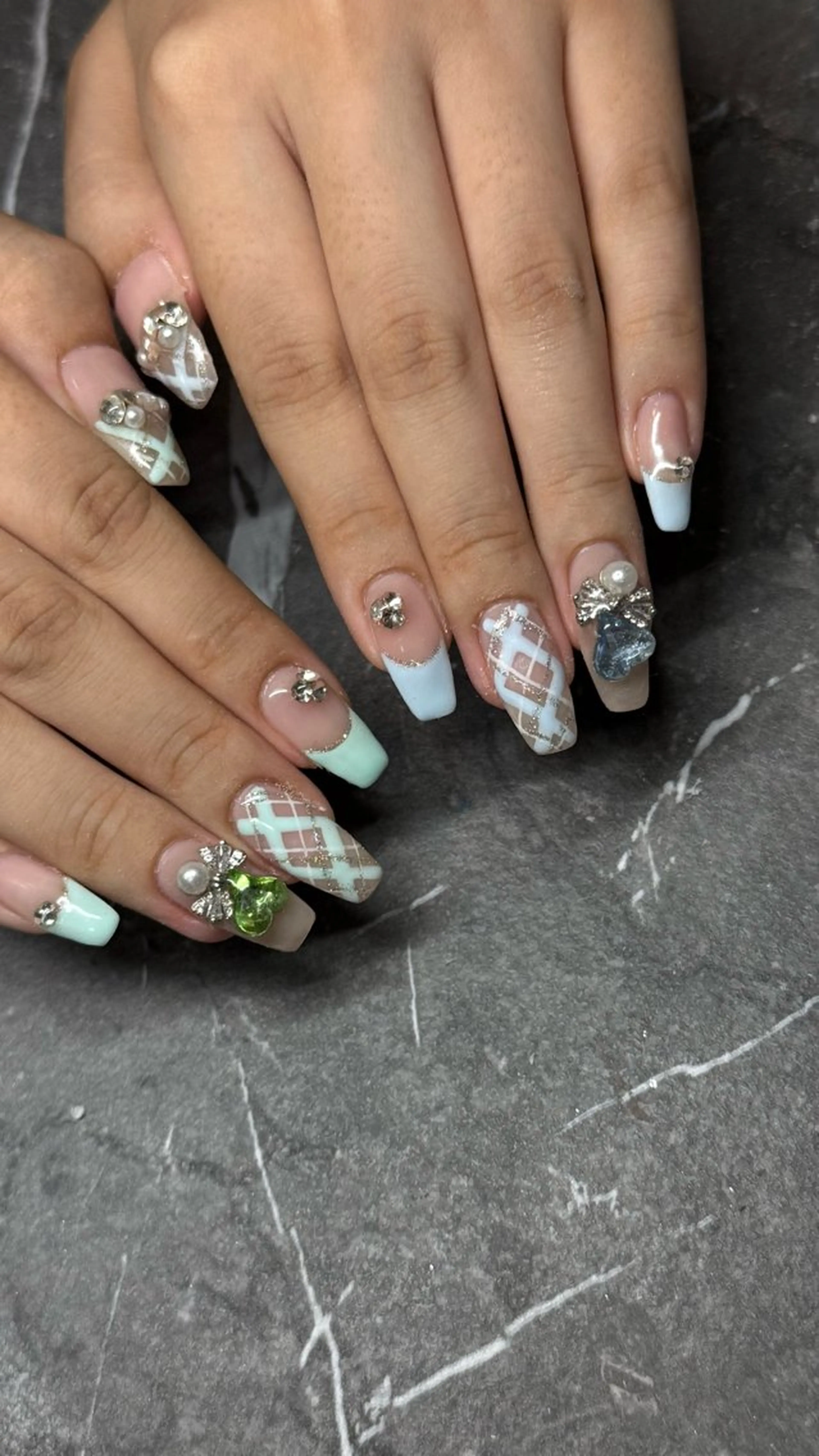ネイル ハンドネイル ulysses nailsalonのネイルデザイン