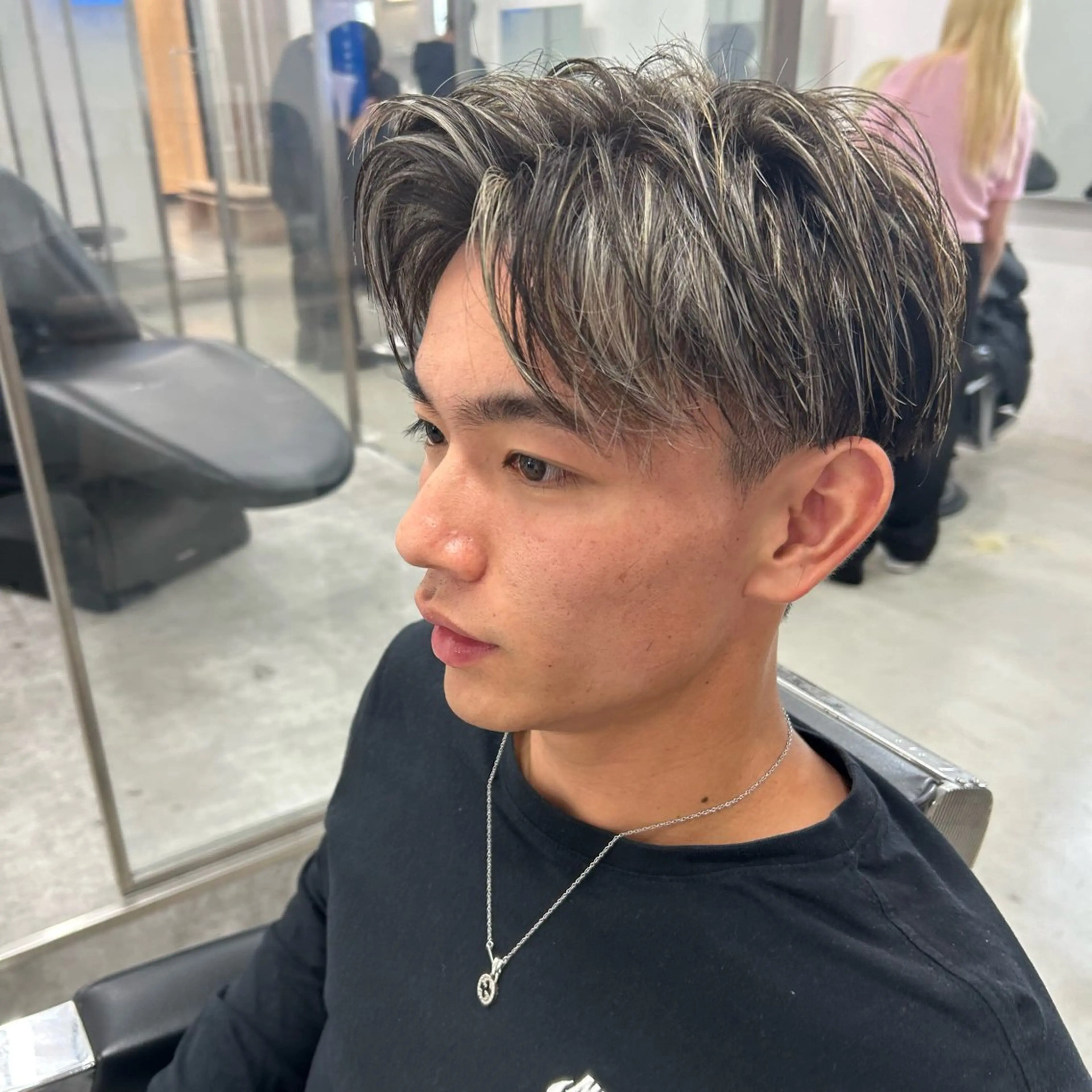 カラー パーマ メンズ カット ヘアカラー パーマ 安達 脩人のヘアスタイル