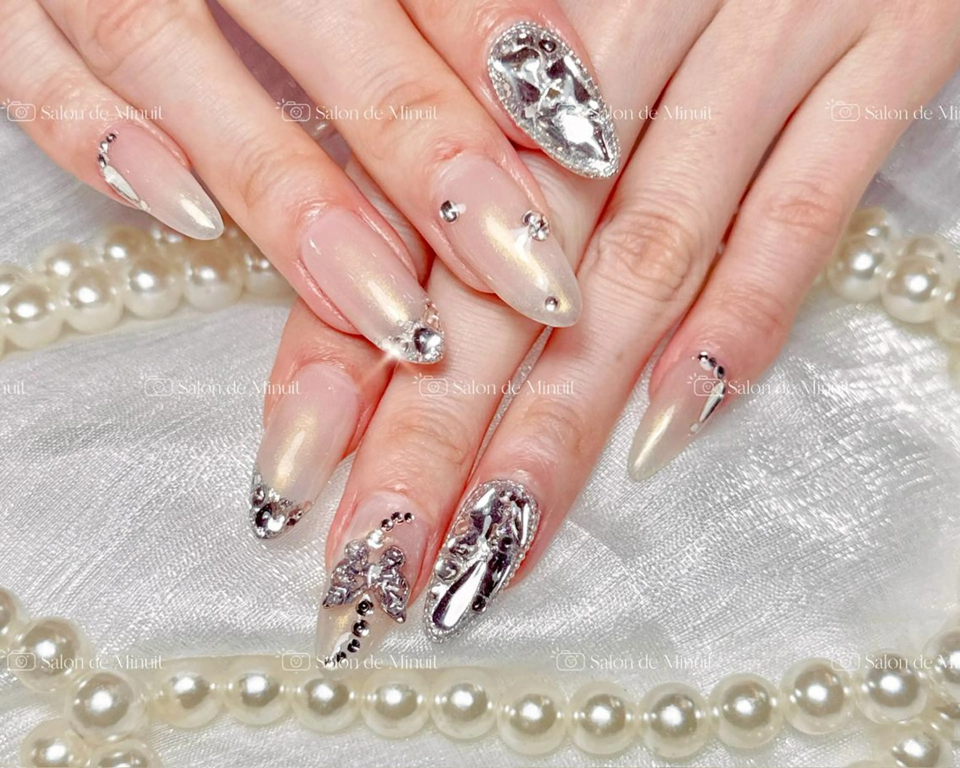 ネイル Salon de Minuit🦩のネイルデザイン