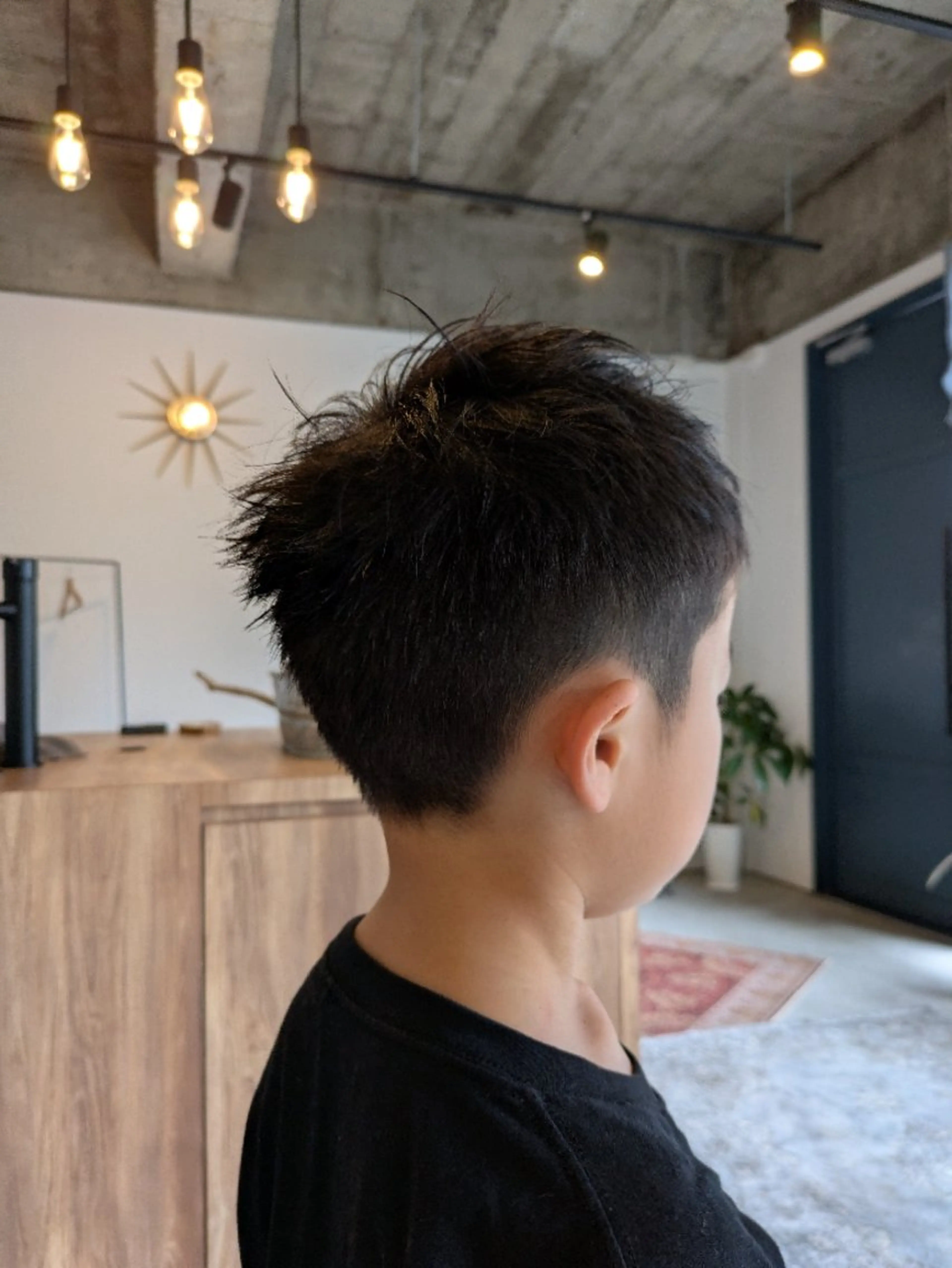 ショート キッズ ベリーショート ショートヘア SOL所属・透明カラー/ショート /髪質改善/亀山貴之のヘアスタイル